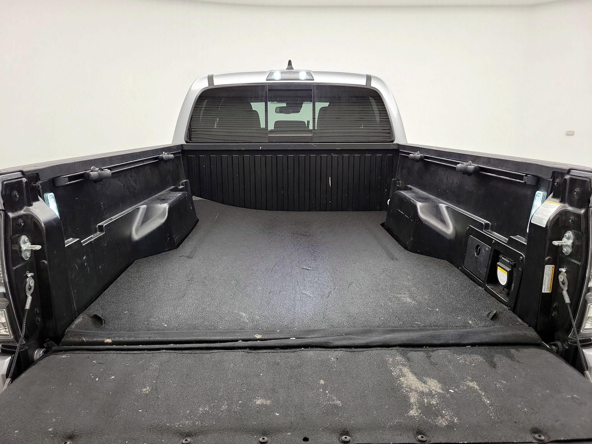 Thumbnail: 2021 Toyota Tacoma - 20