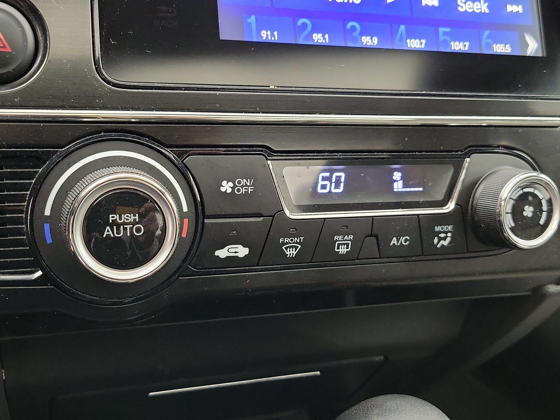 Thumbnail: 2015 Honda Civic - 16