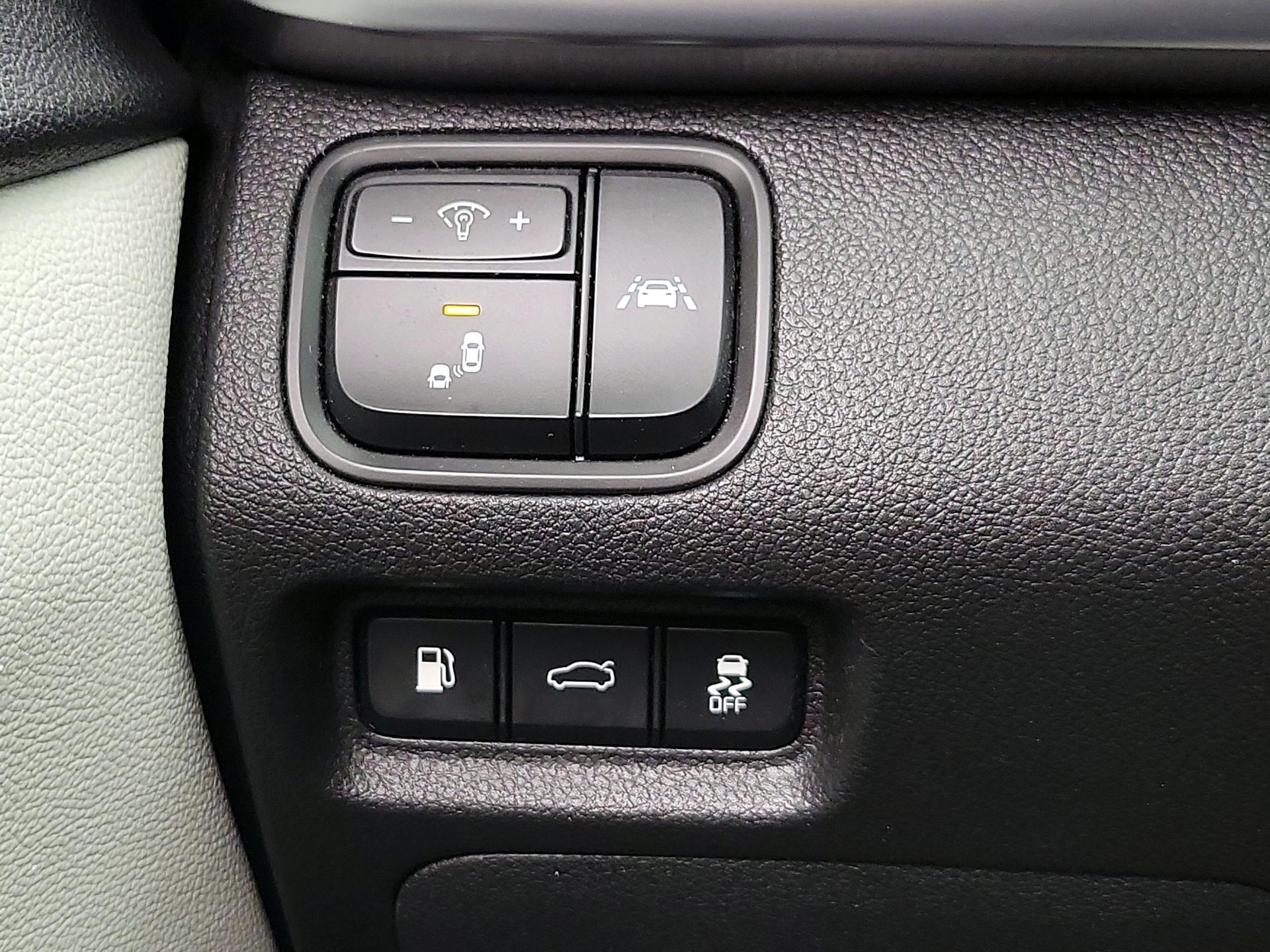 Thumbnail: 2017 Kia Optima - 13