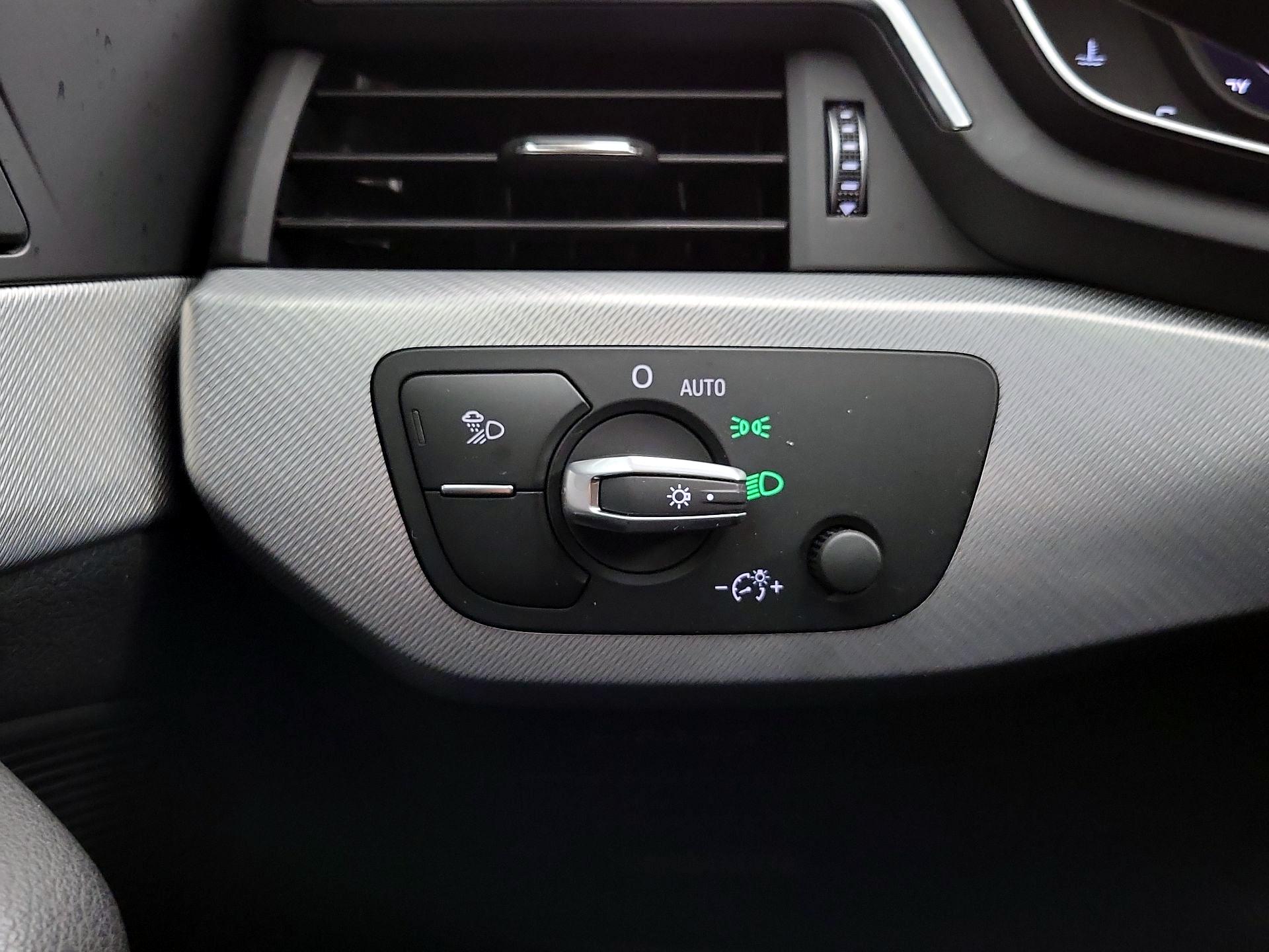 Thumbnail: 2018 Audi A4 - 13