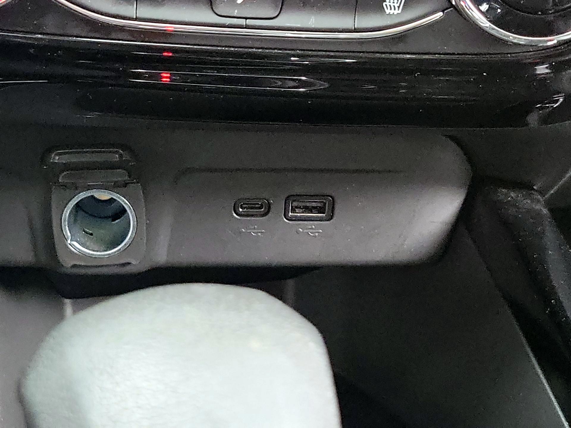 Thumbnail: 2024 Chevrolet Trax - 18