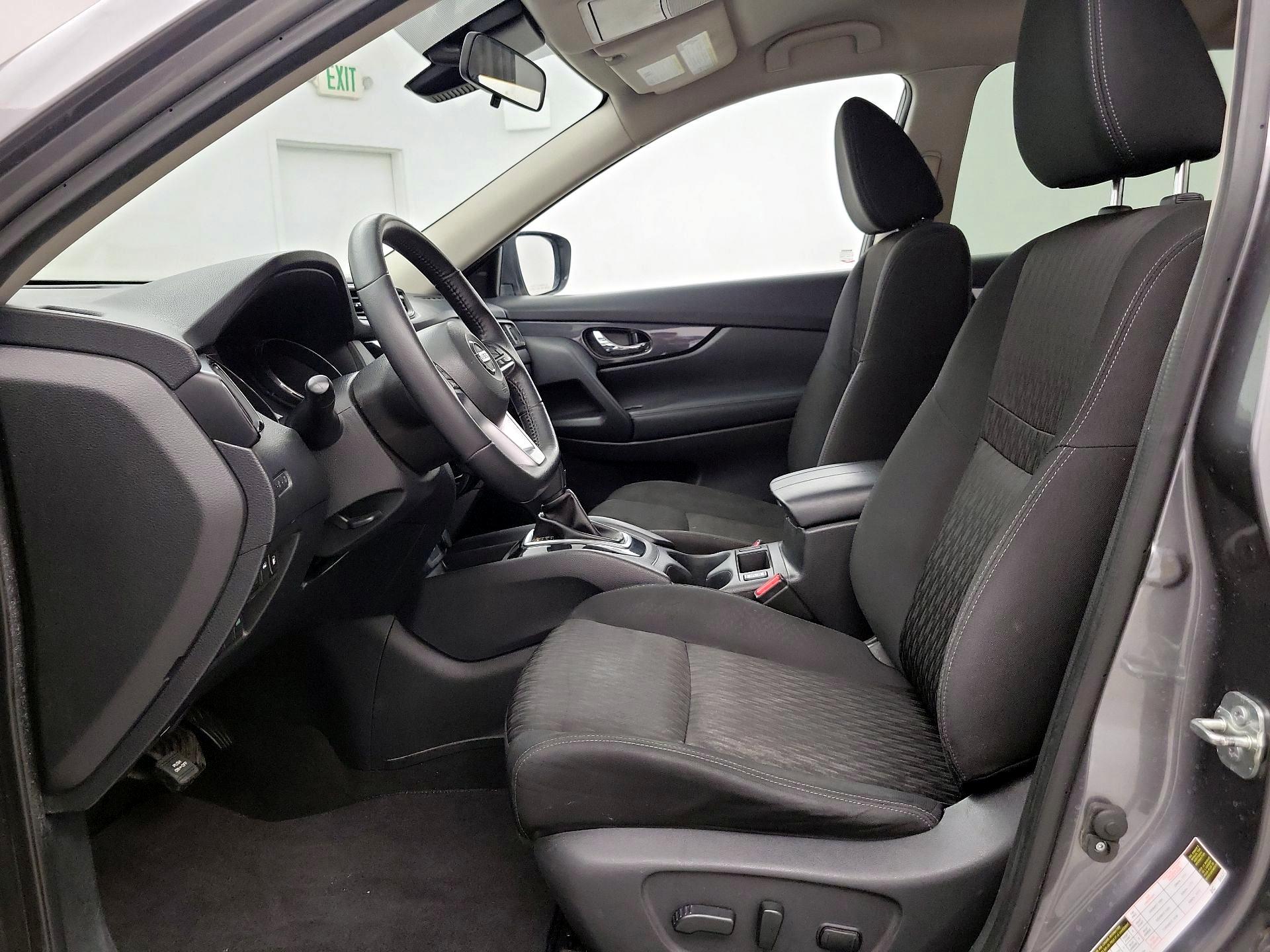 Thumbnail: 2020 Nissan Rogue - 11