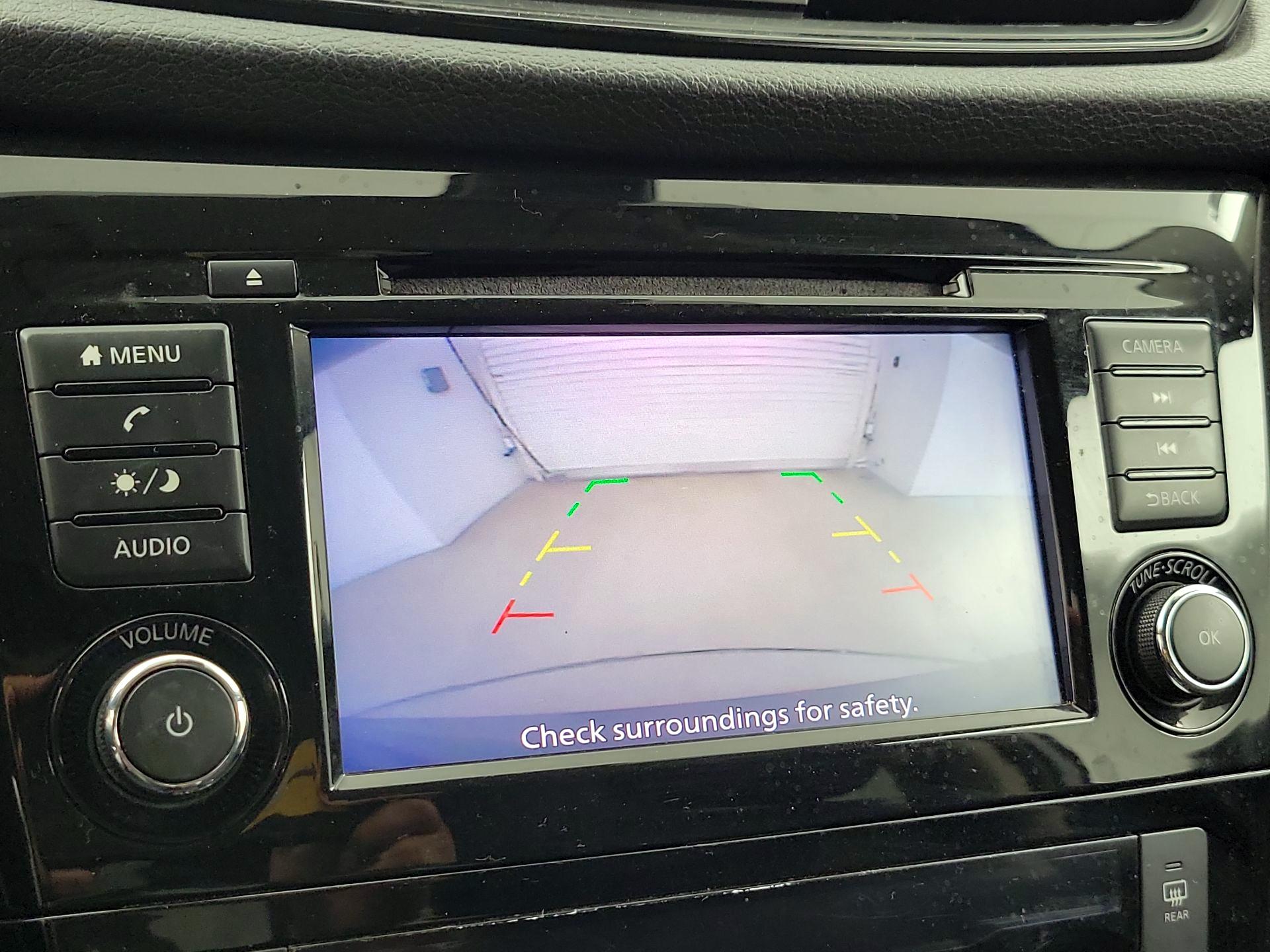 Thumbnail: 2020 Nissan Rogue - 14