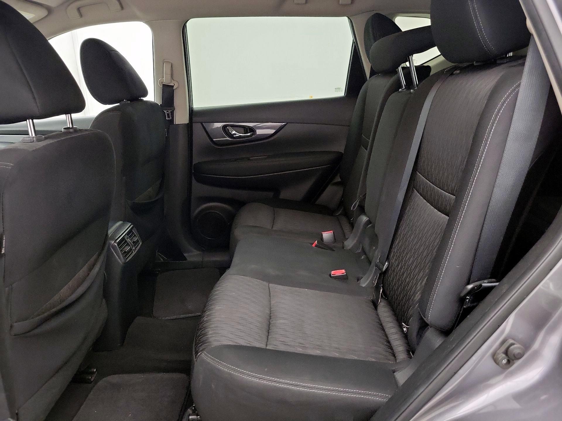 Thumbnail: 2020 Nissan Rogue - 19