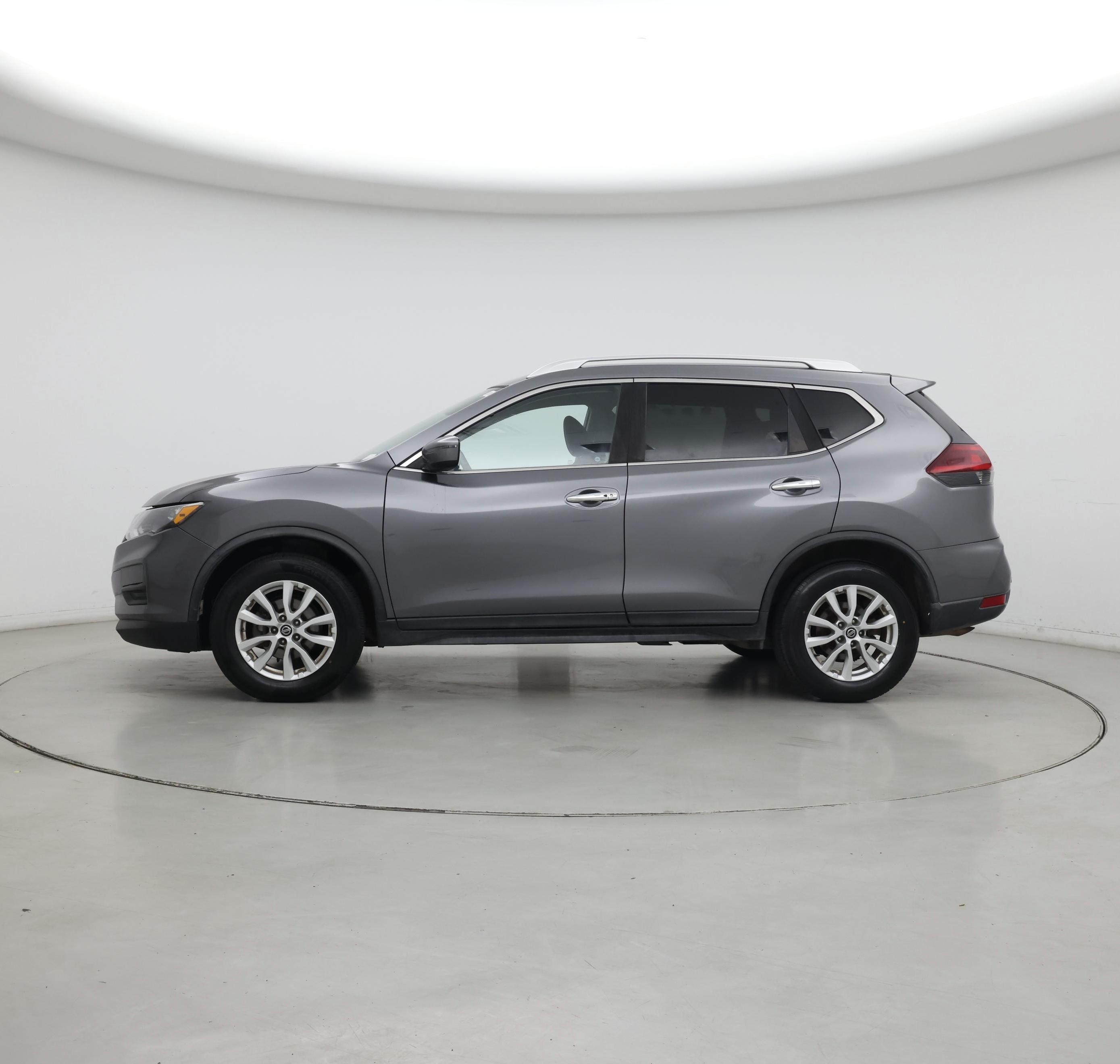 Thumbnail: 2020 Nissan Rogue - 3