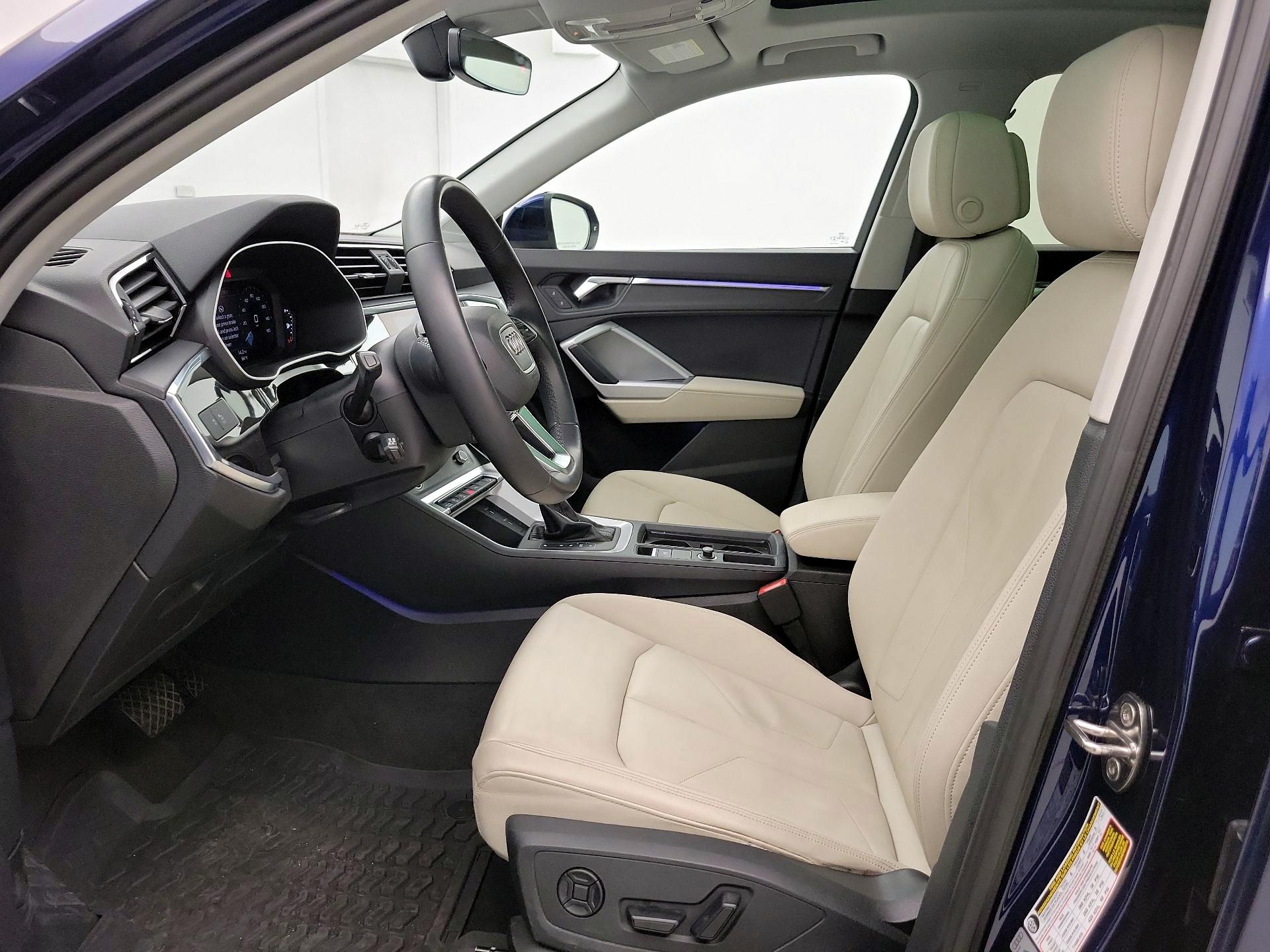 Thumbnail: 2022 Audi Q3 - 11