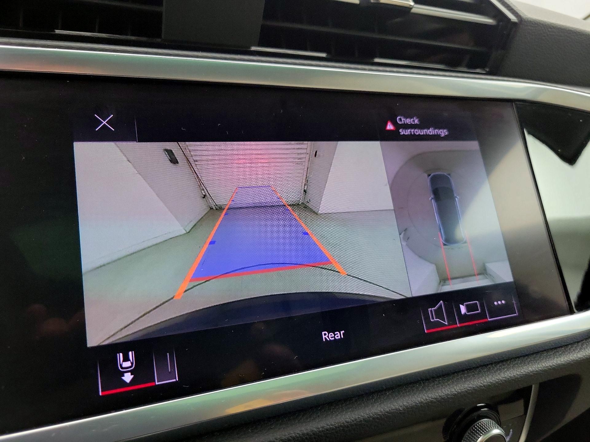 Thumbnail: 2022 Audi Q3 - 14