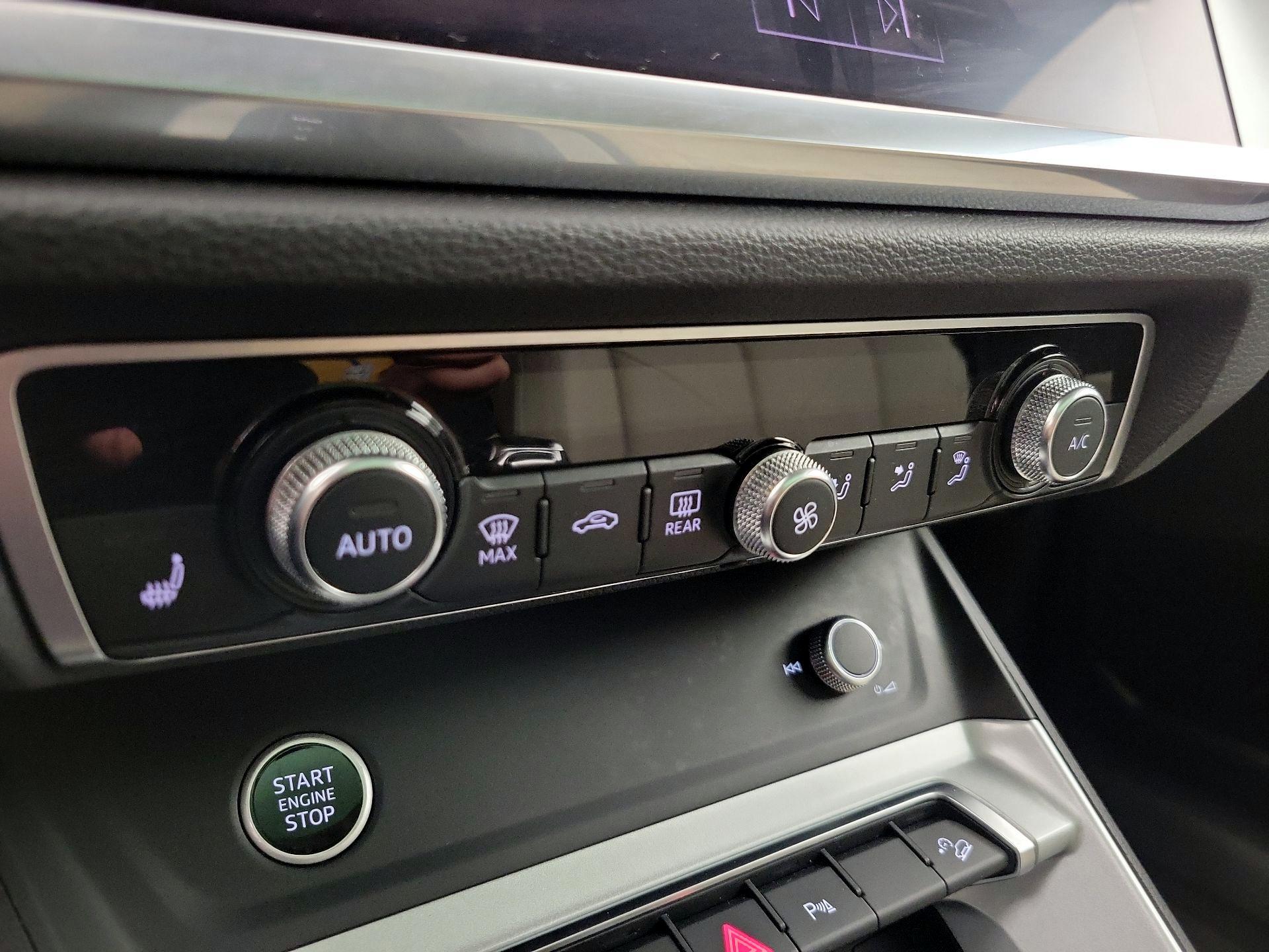 Thumbnail: 2022 Audi Q3 - 16