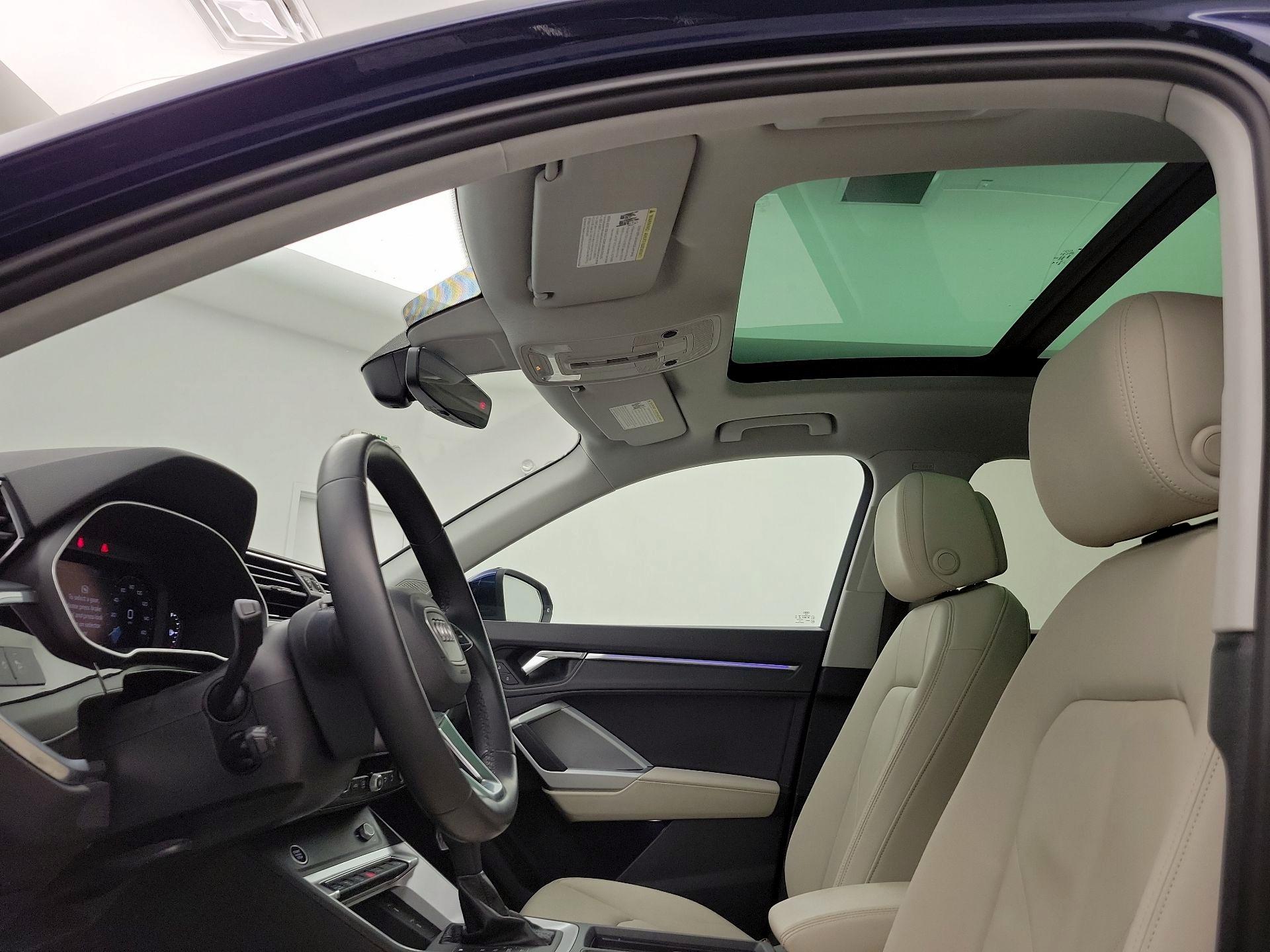 Thumbnail: 2022 Audi Q3 - 19