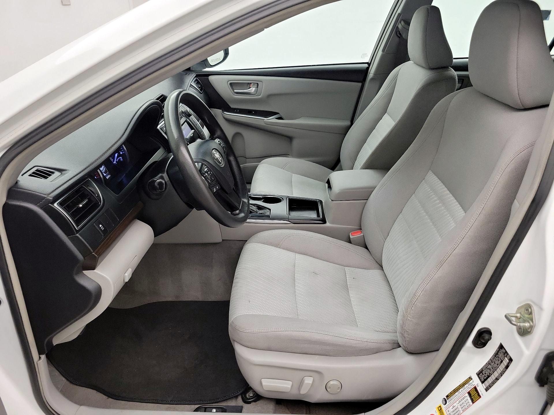 Thumbnail: 2017 Toyota Camry - 11