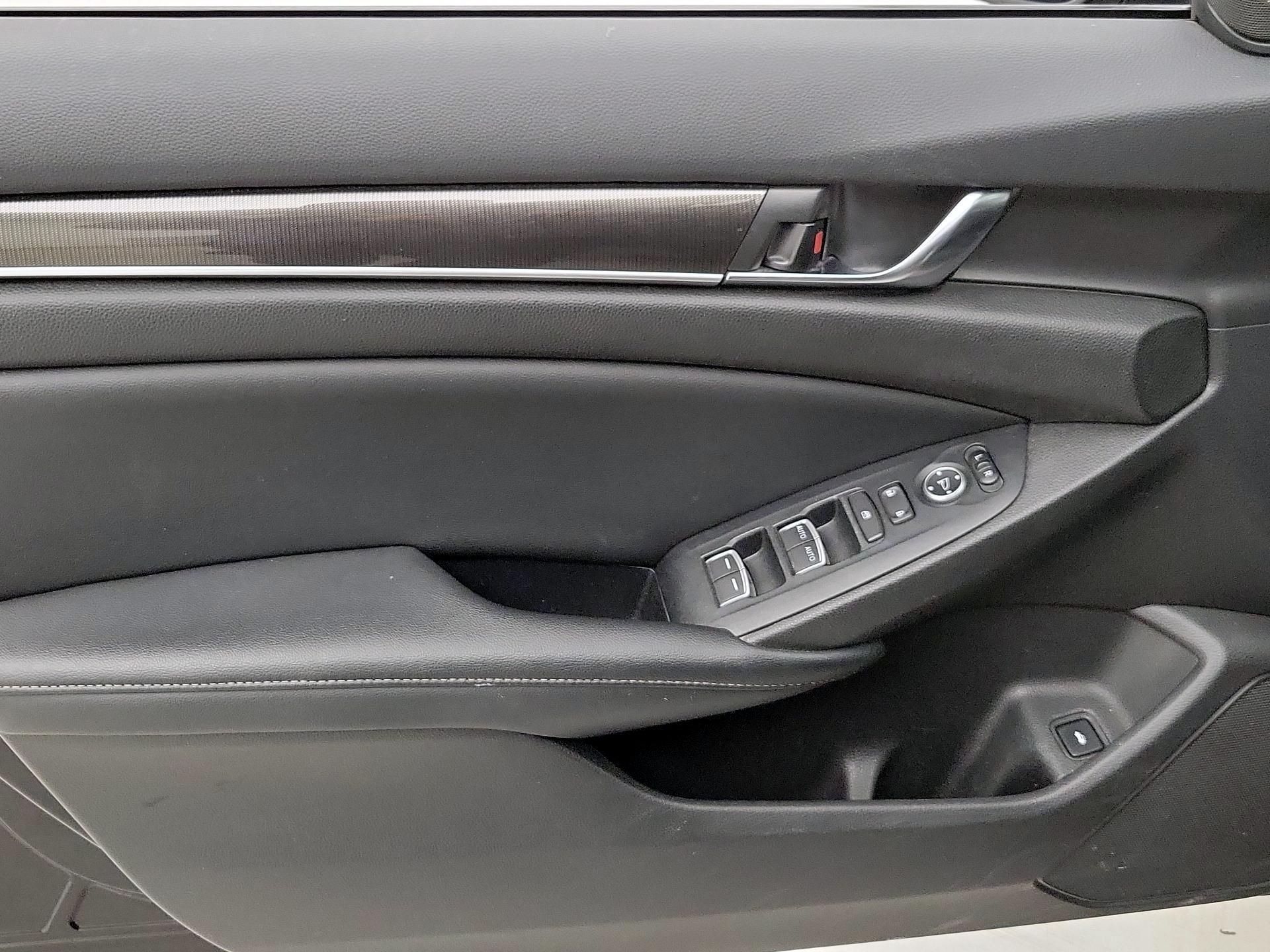 Thumbnail: 2022 Honda Accord - 12