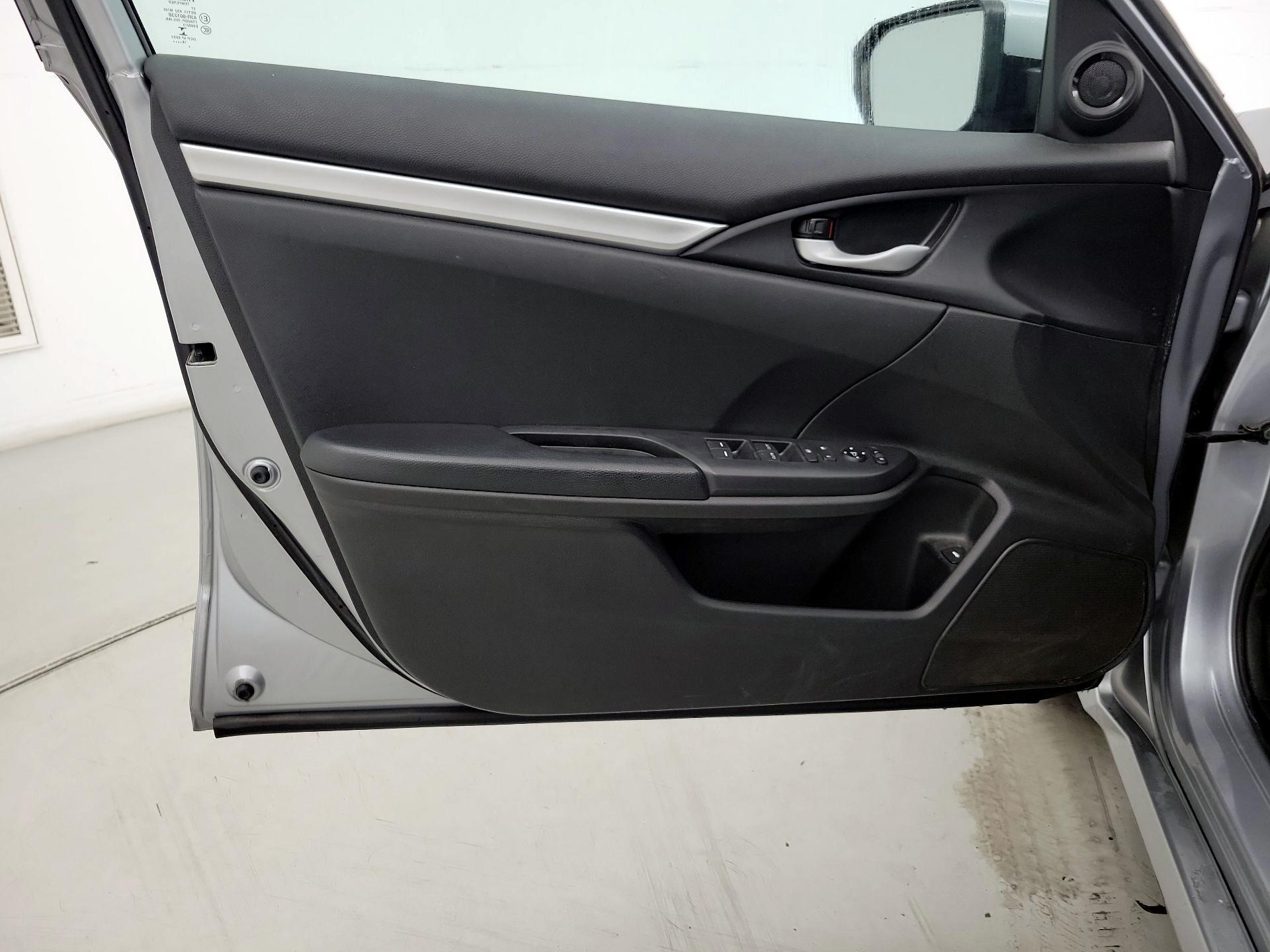 Thumbnail: 2019 Honda Civic - 12