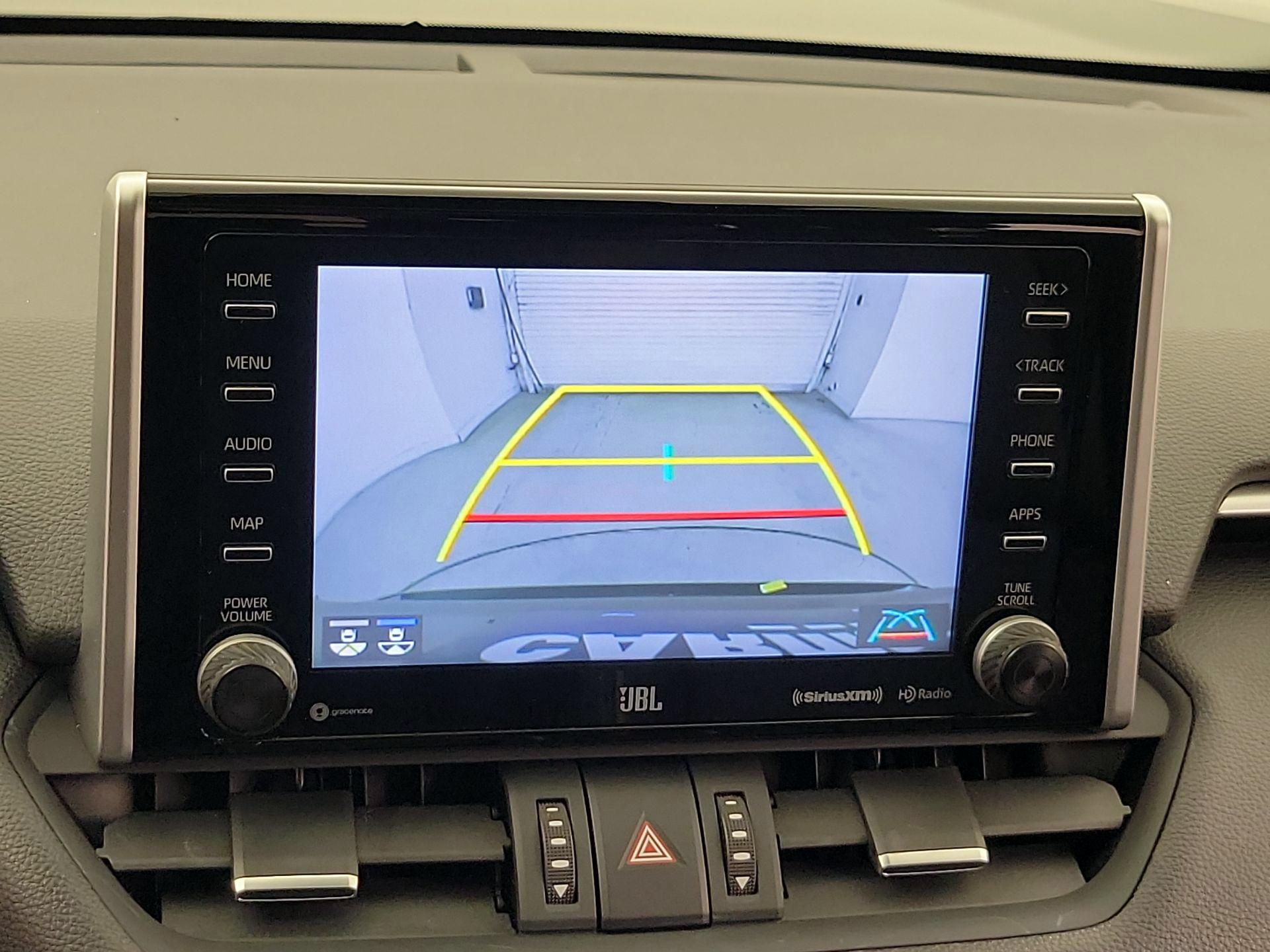 Thumbnail: 2020 Toyota RAV4 - 15