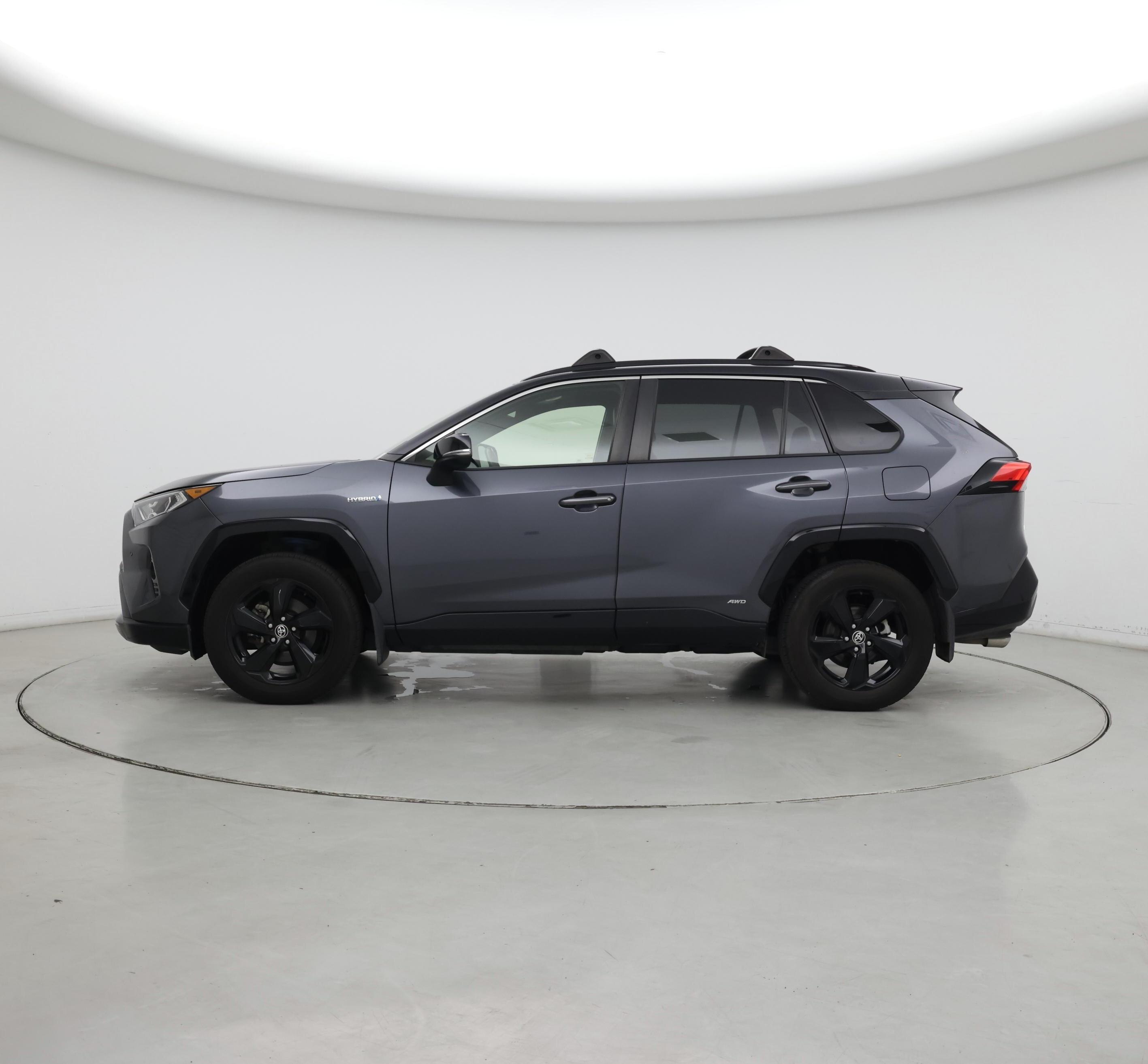 Thumbnail: 2020 Toyota RAV4 - 3