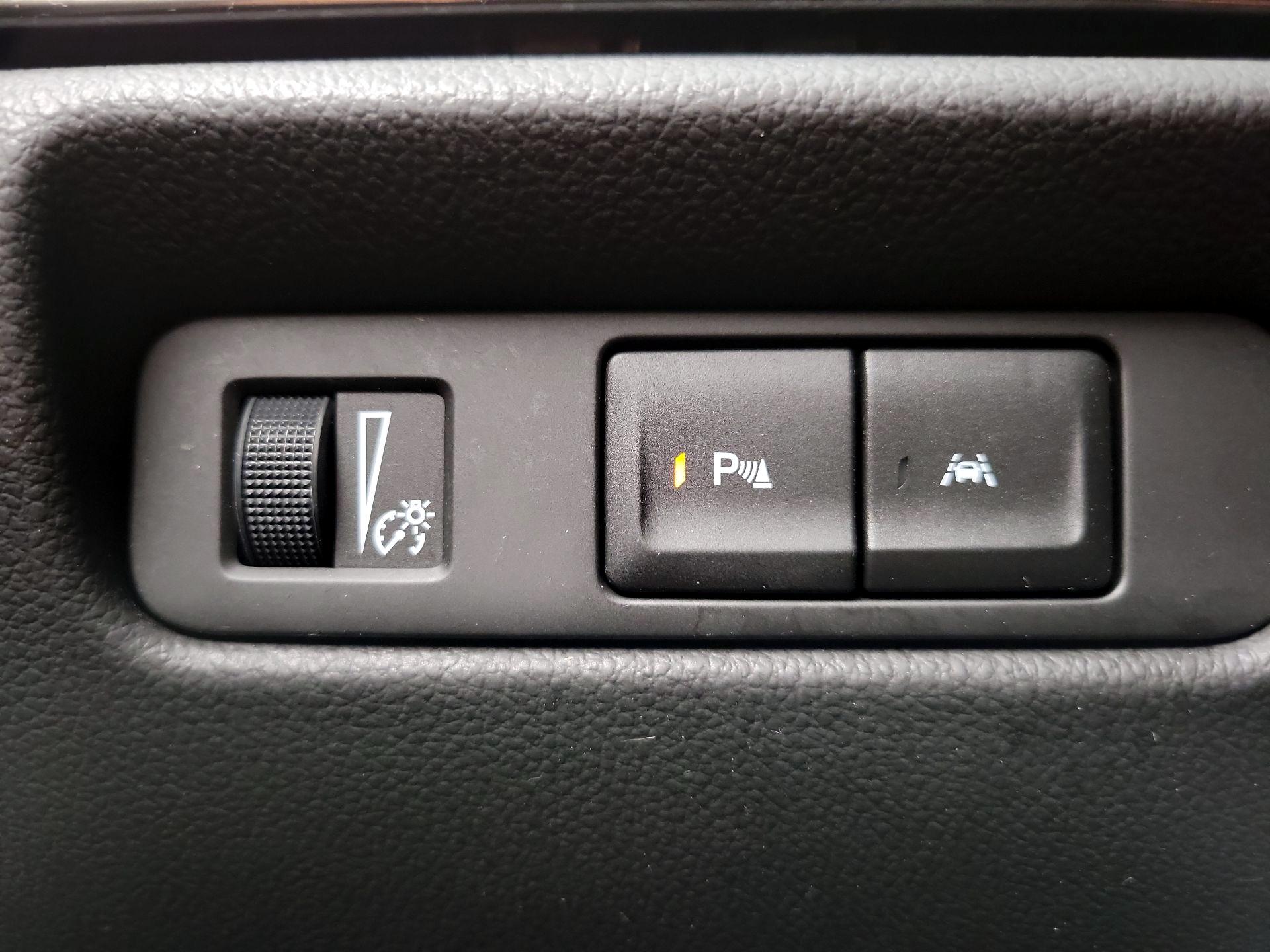 Thumbnail: 2016 Cadillac ATS - 13