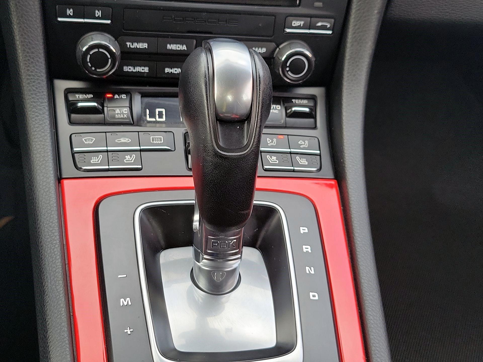 Thumbnail: 2018 Porsche 718 Cayman - 18