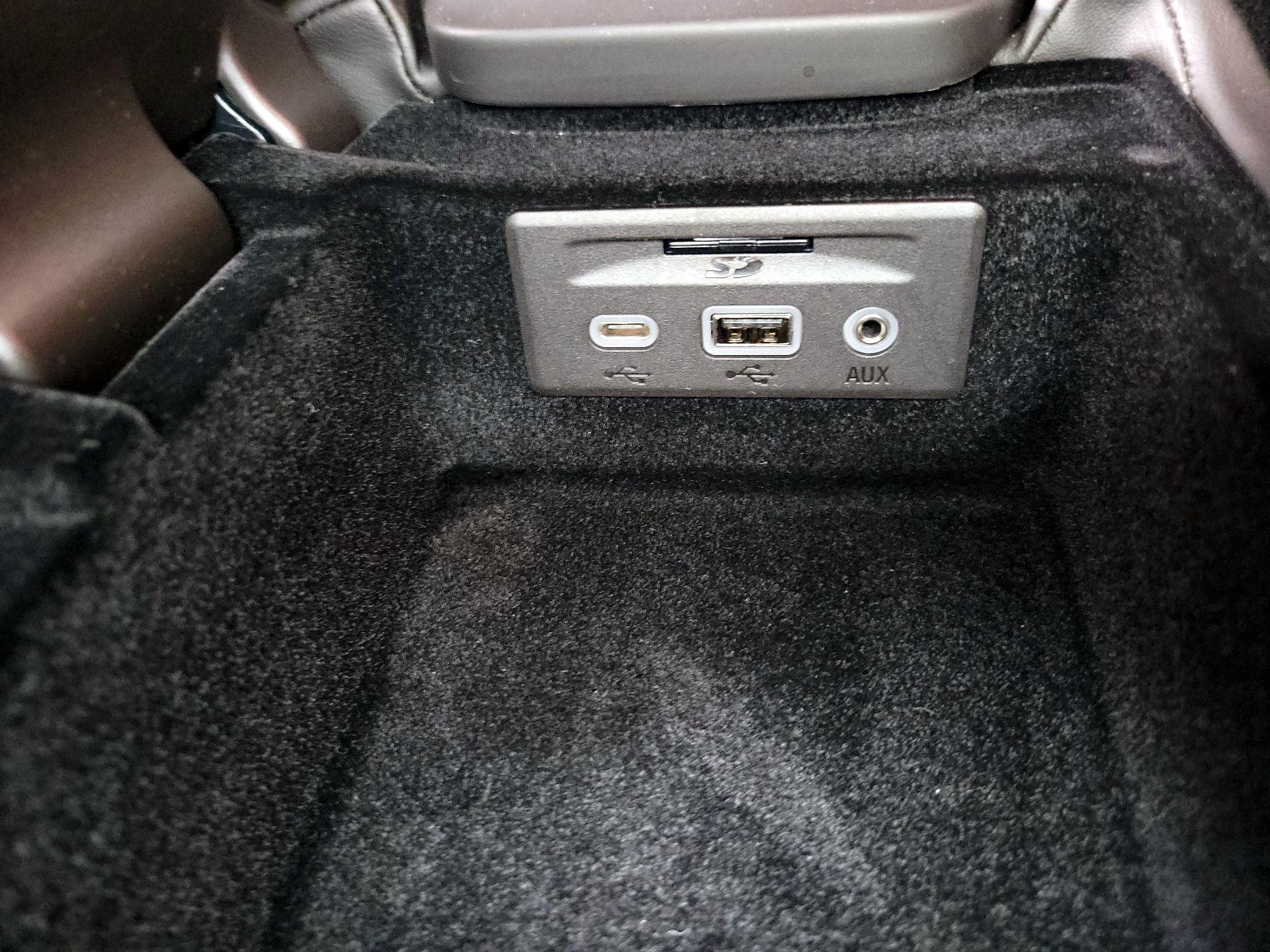 Thumbnail: 2022 Chevrolet Corvette - 18