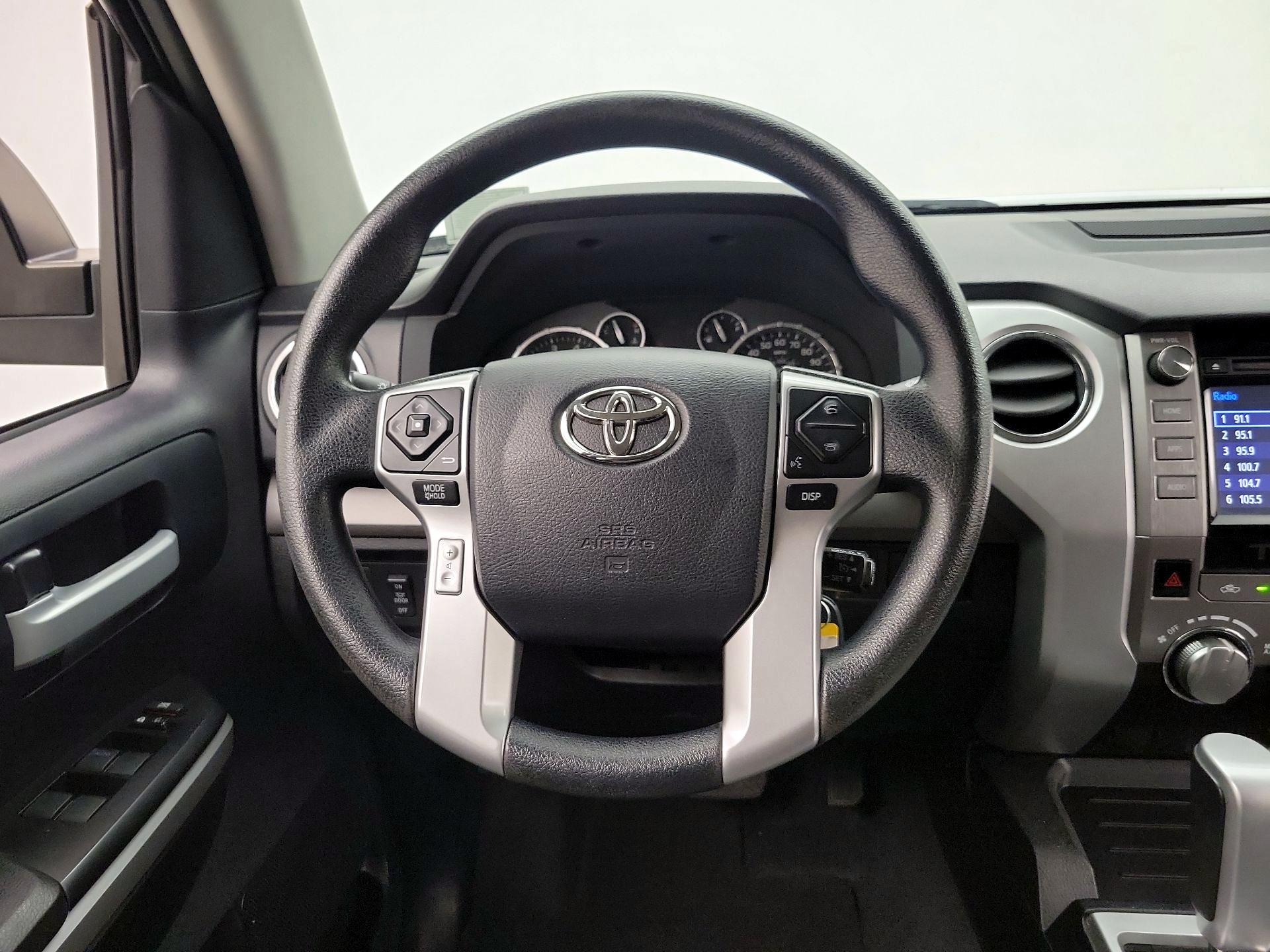 Thumbnail: 2015 Toyota Tundra - 10