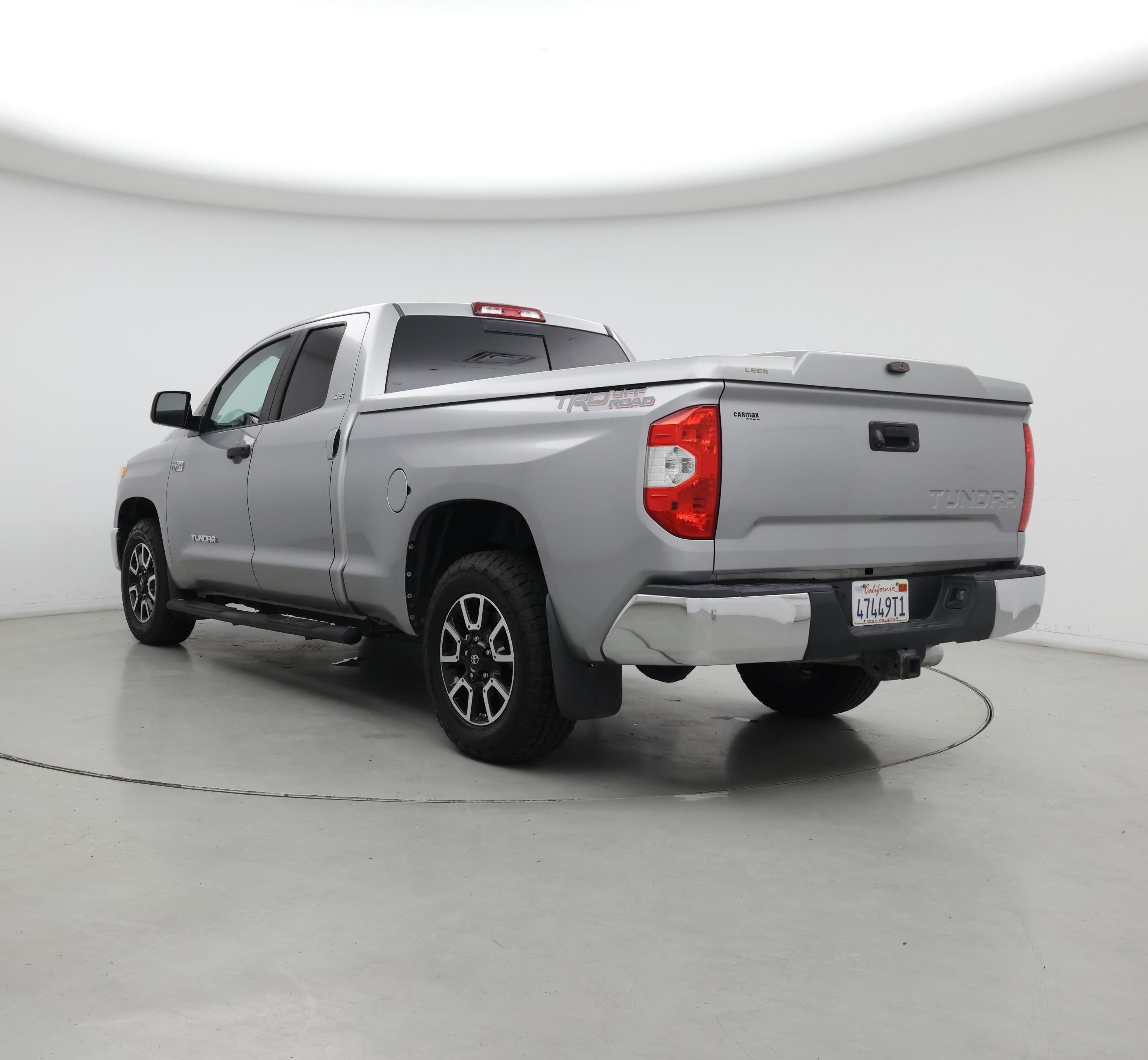 Thumbnail: 2015 Toyota Tundra - 2