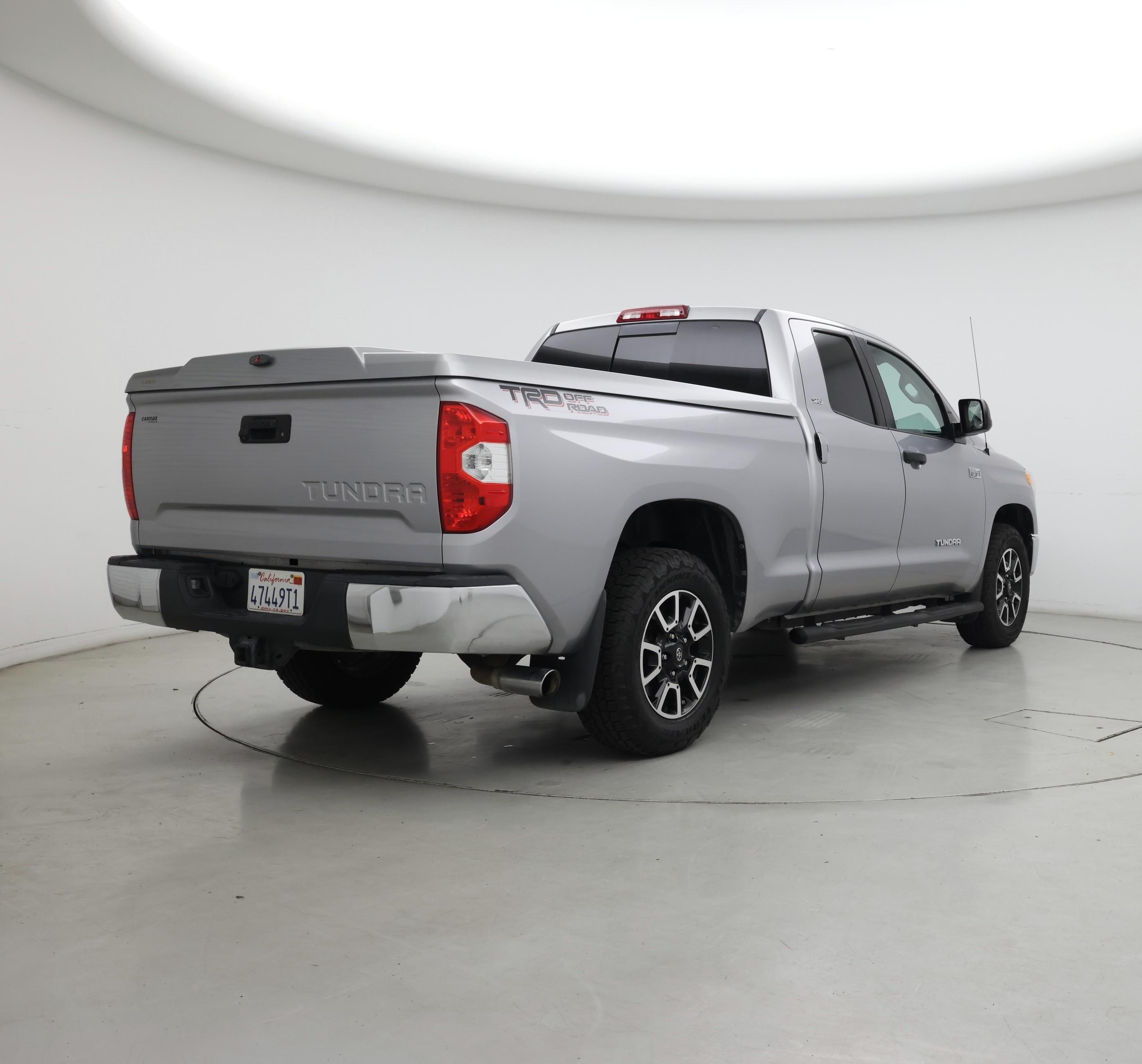 Thumbnail: 2015 Toyota Tundra - 8