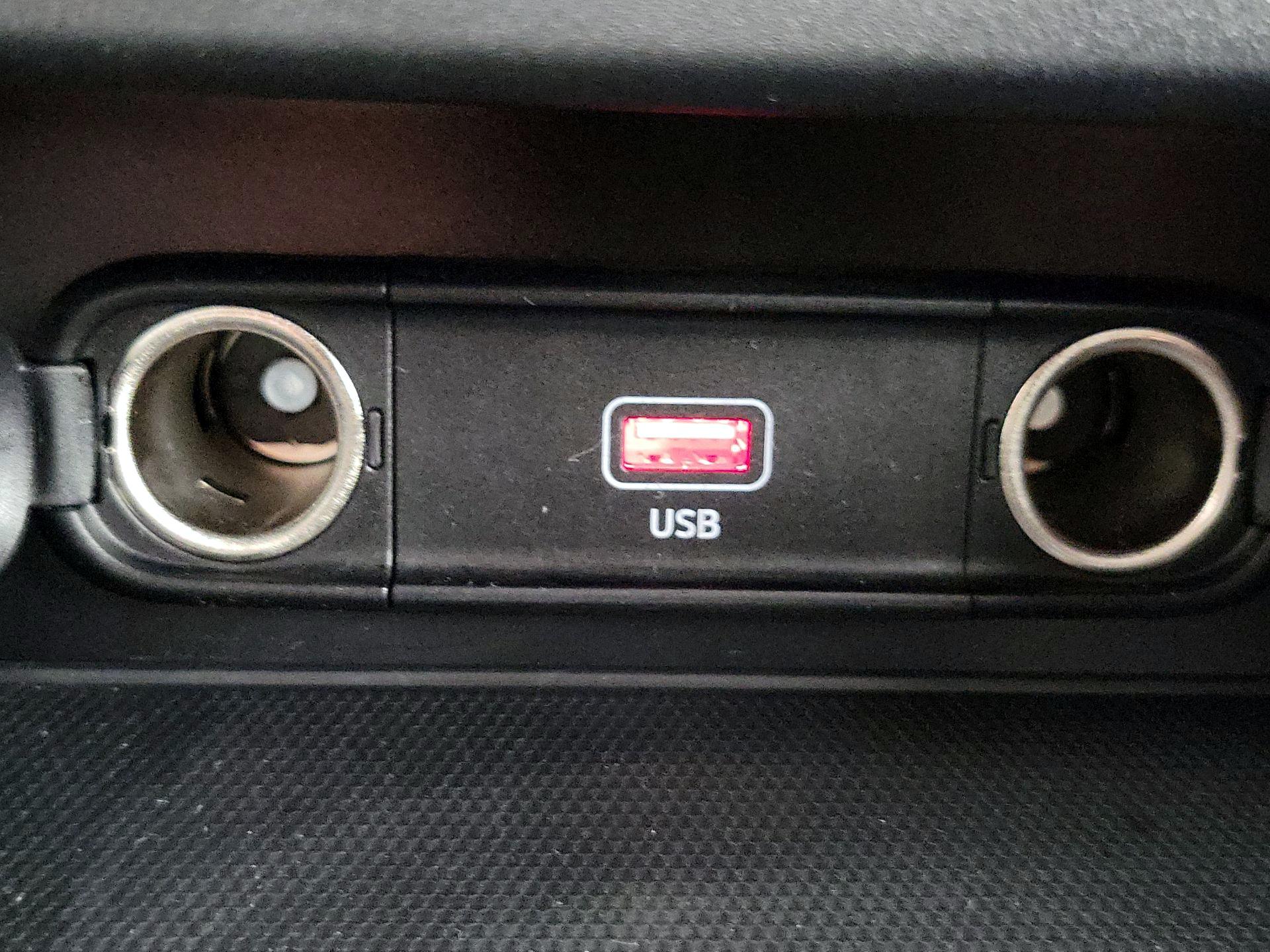 Thumbnail: 2023 Kia Forte - 18