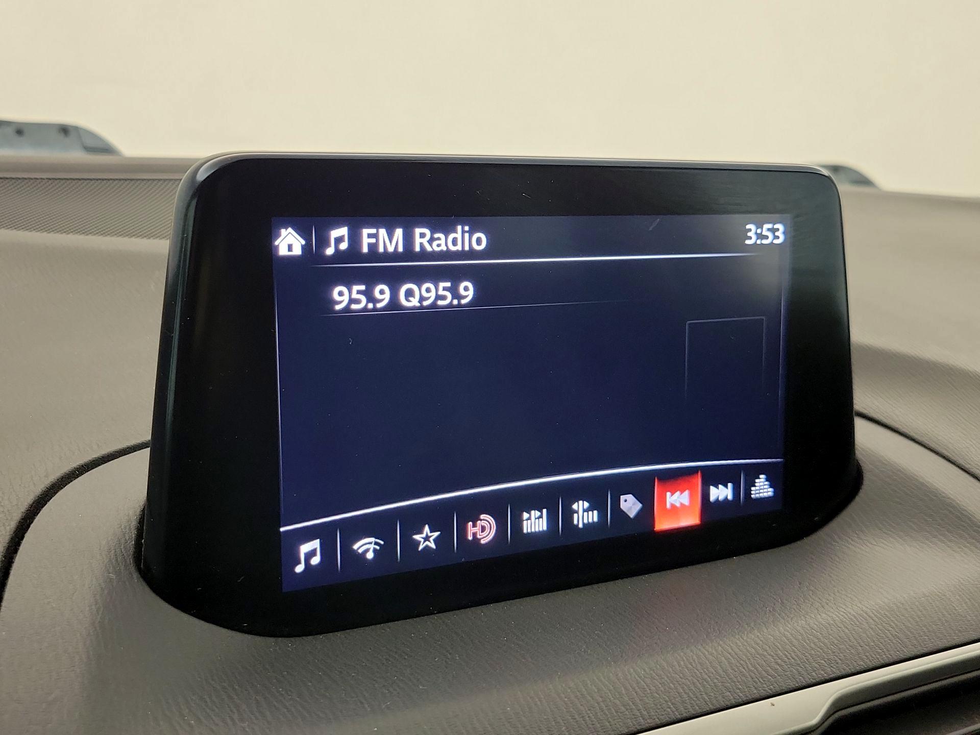 Thumbnail: 2018 Mazda Mazda3 - 15