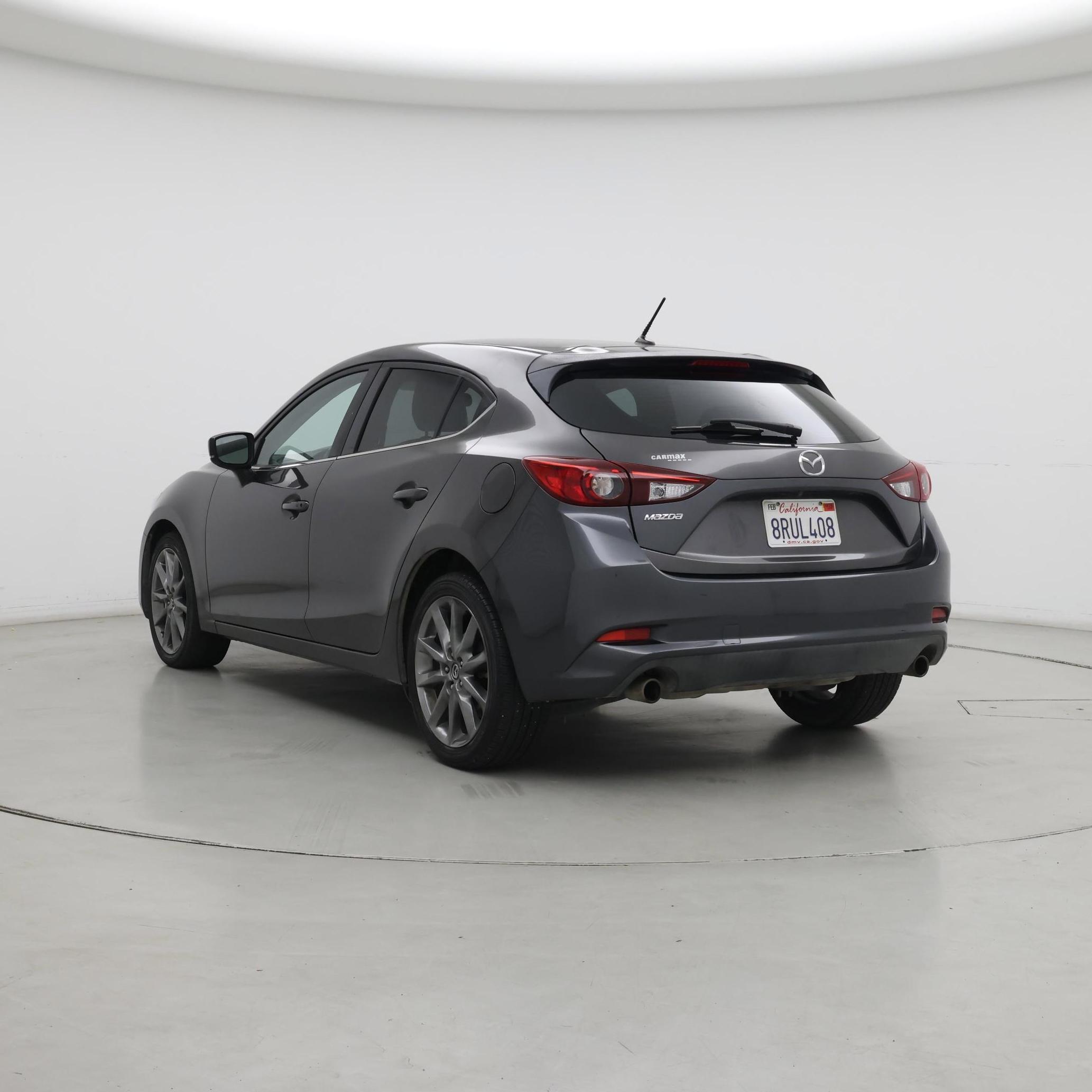 Thumbnail: 2018 Mazda Mazda3 - 2