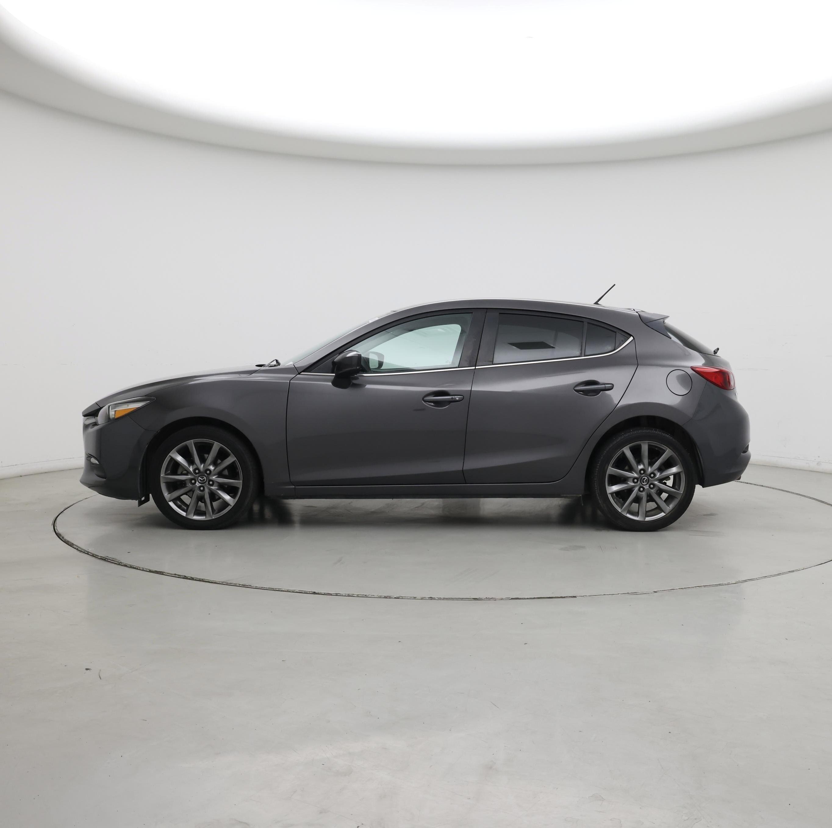 Thumbnail: 2018 Mazda Mazda3 - 3