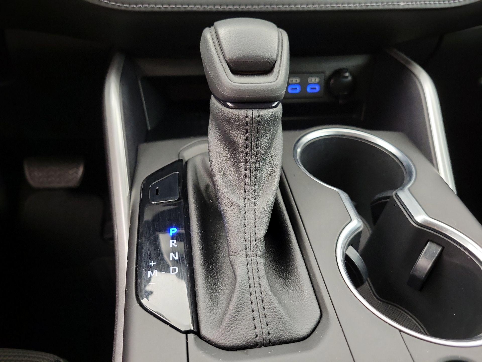 Thumbnail: 2022 Toyota Highlander - 17