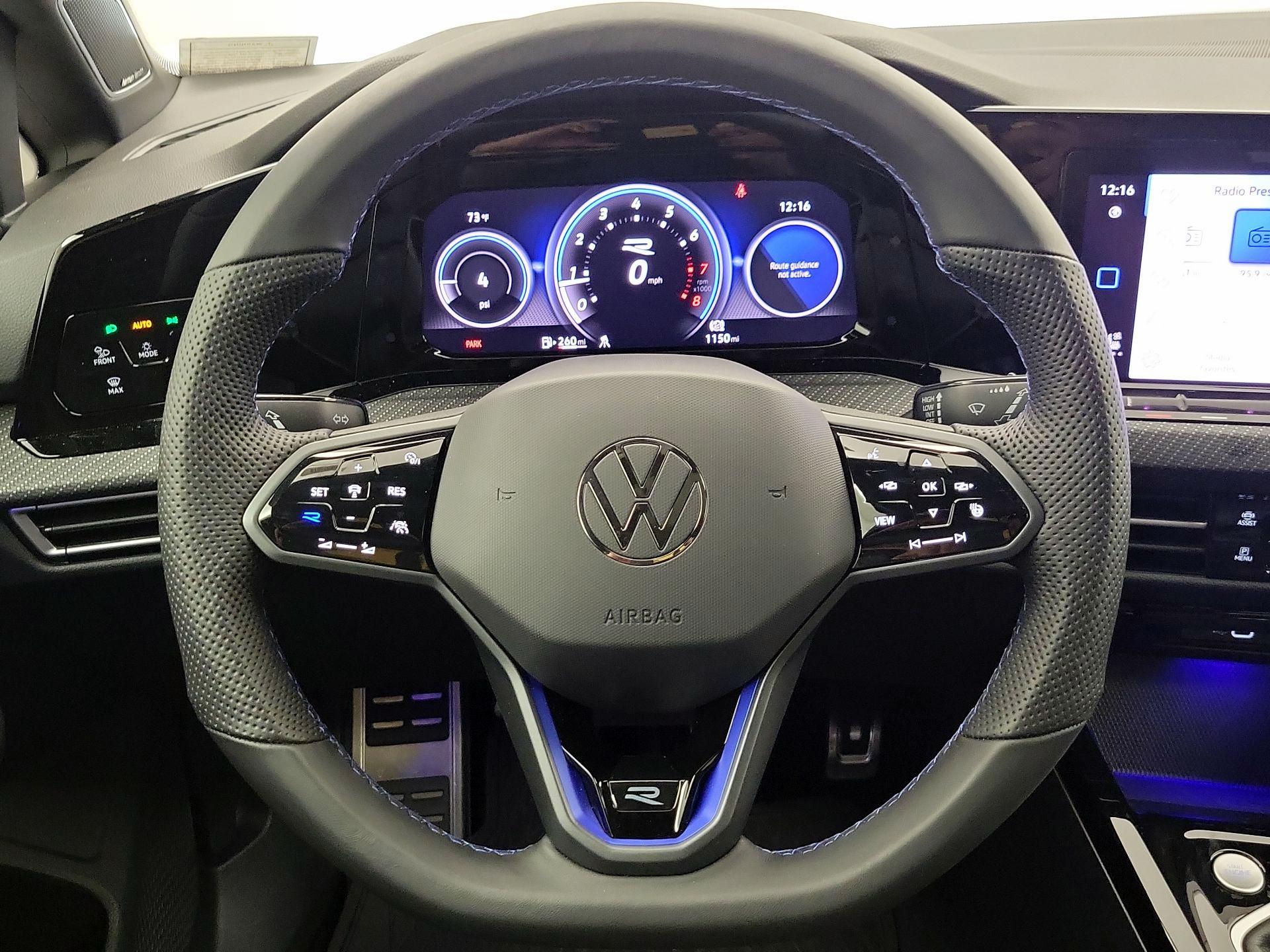 Thumbnail: 2024 Volkswagen Golf - 10