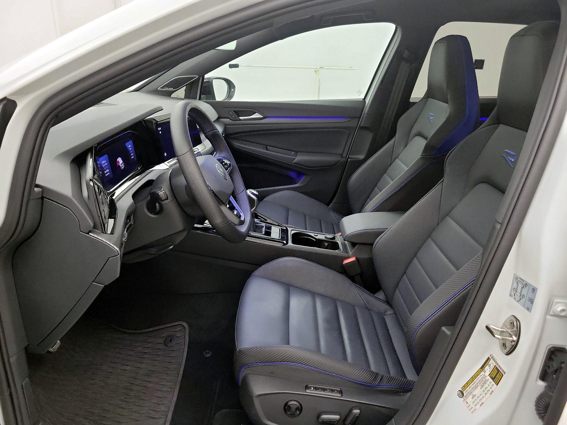 Thumbnail: 2024 Volkswagen Golf - 11