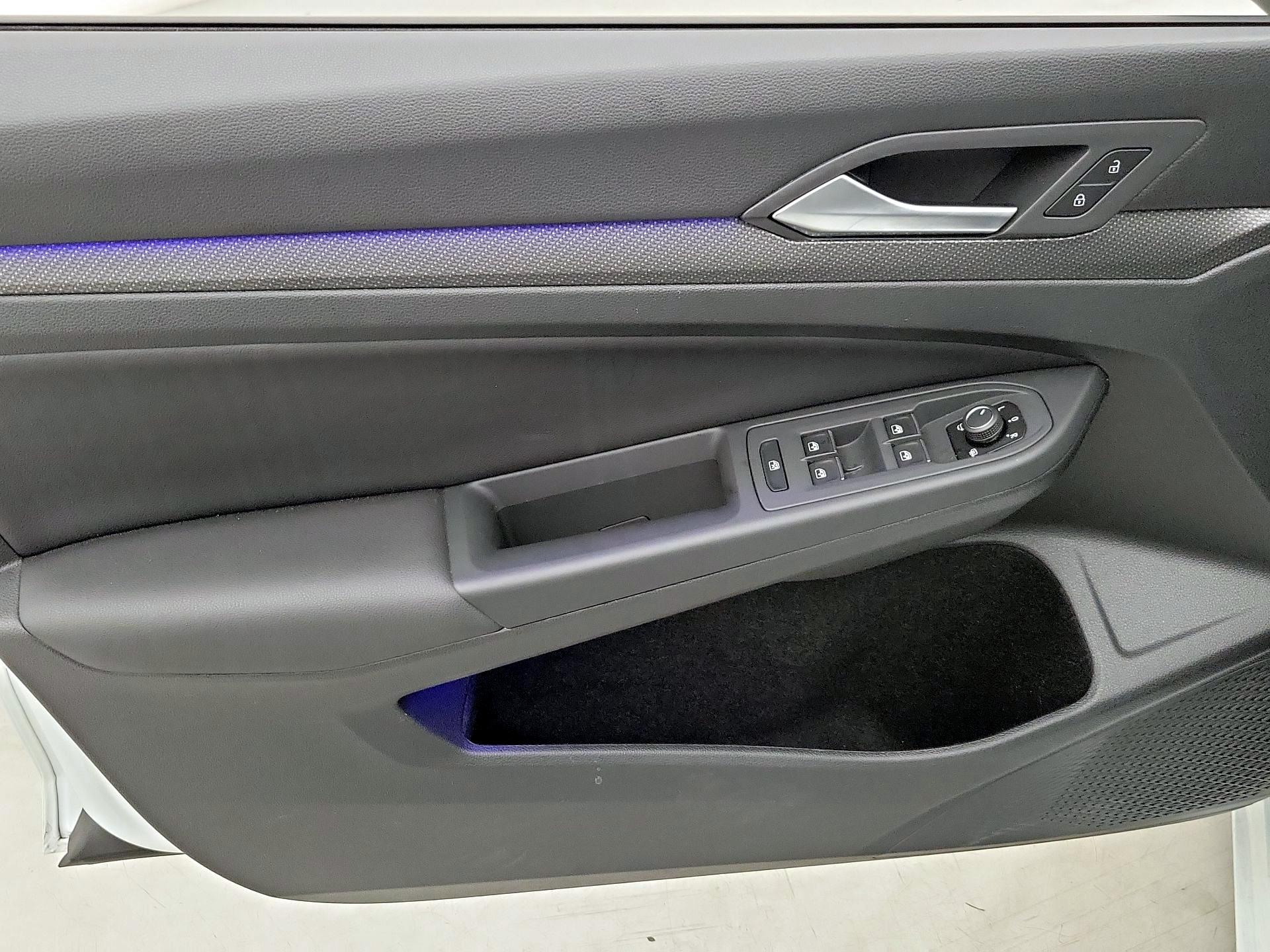 Thumbnail: 2024 Volkswagen Golf - 12