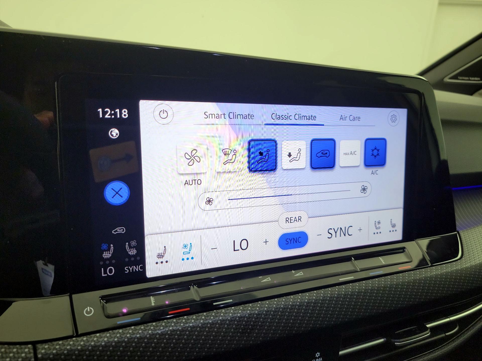 Thumbnail: 2024 Volkswagen Golf - 16