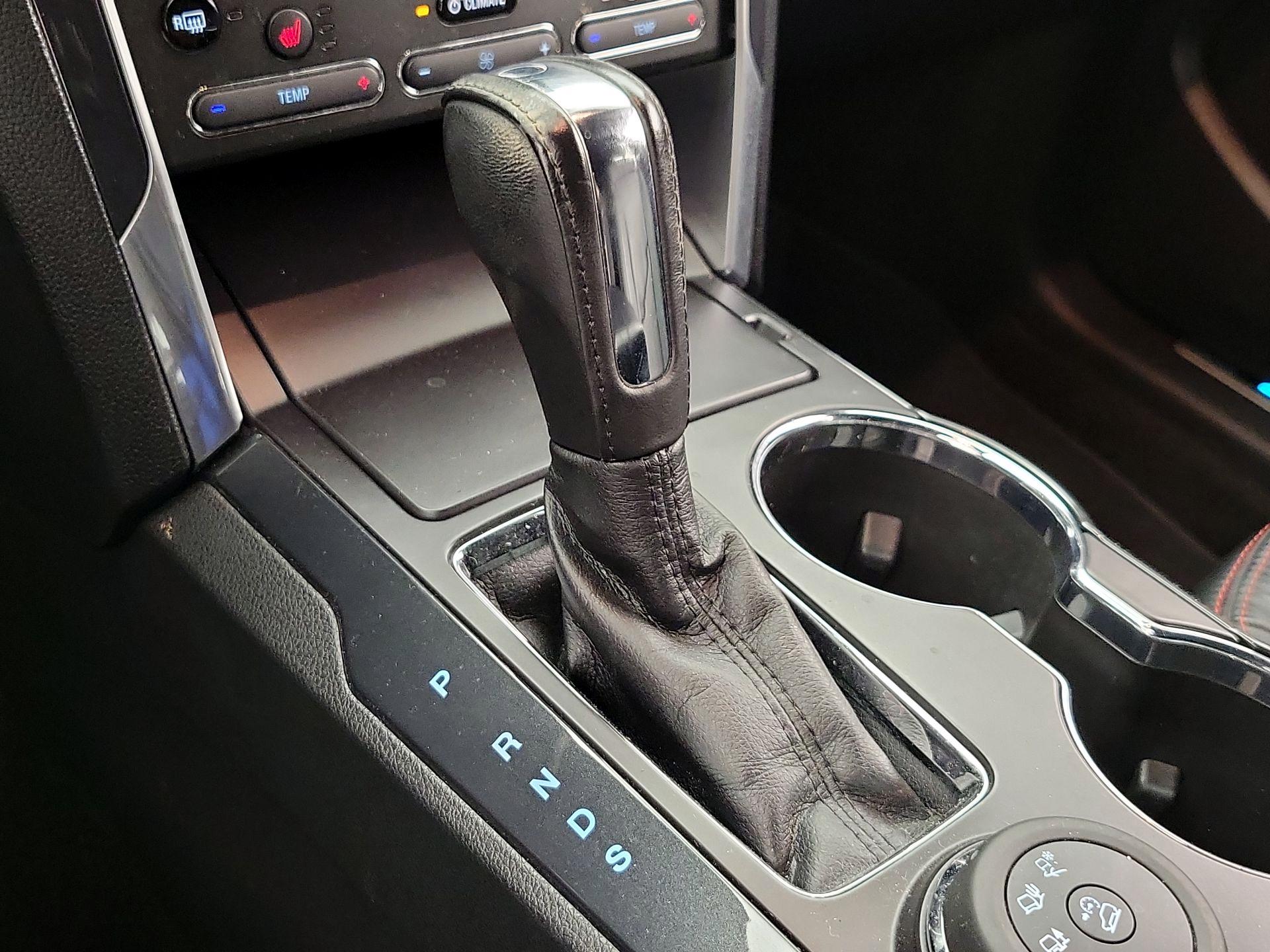 Thumbnail: 2017 Ford Explorer - 18