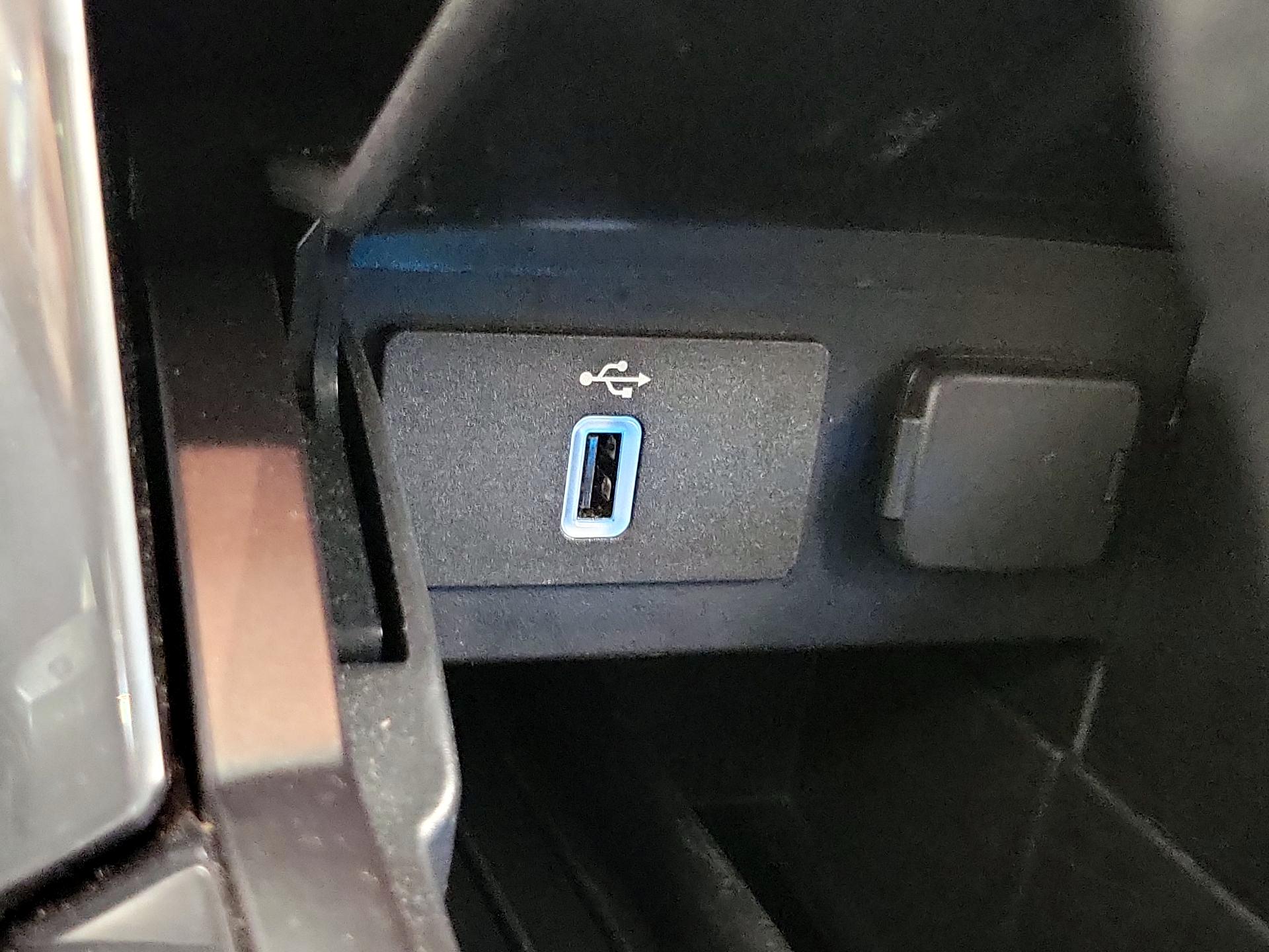 Thumbnail: 2017 Ford Explorer - 19