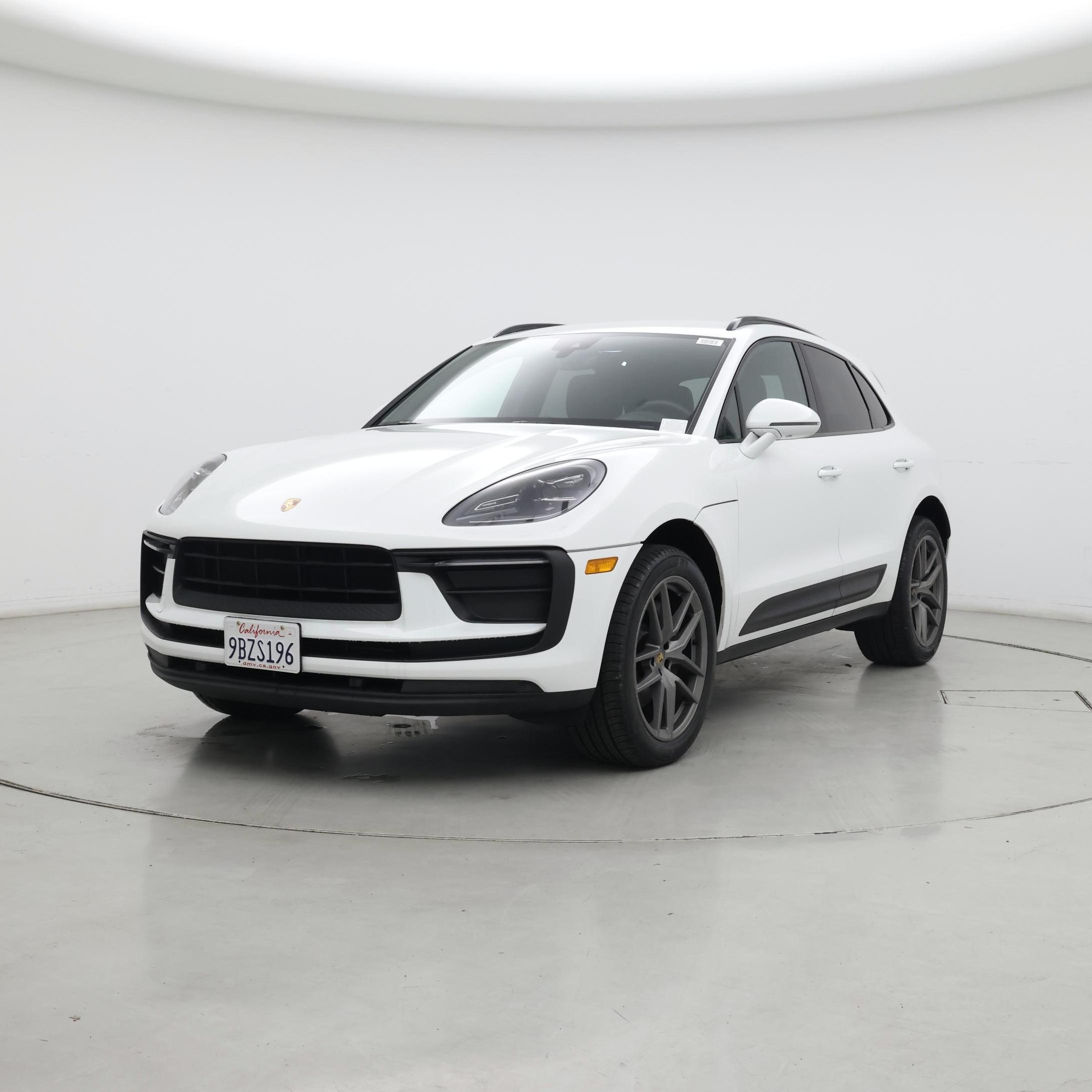 Thumbnail: 2022 Porsche Macan - 4