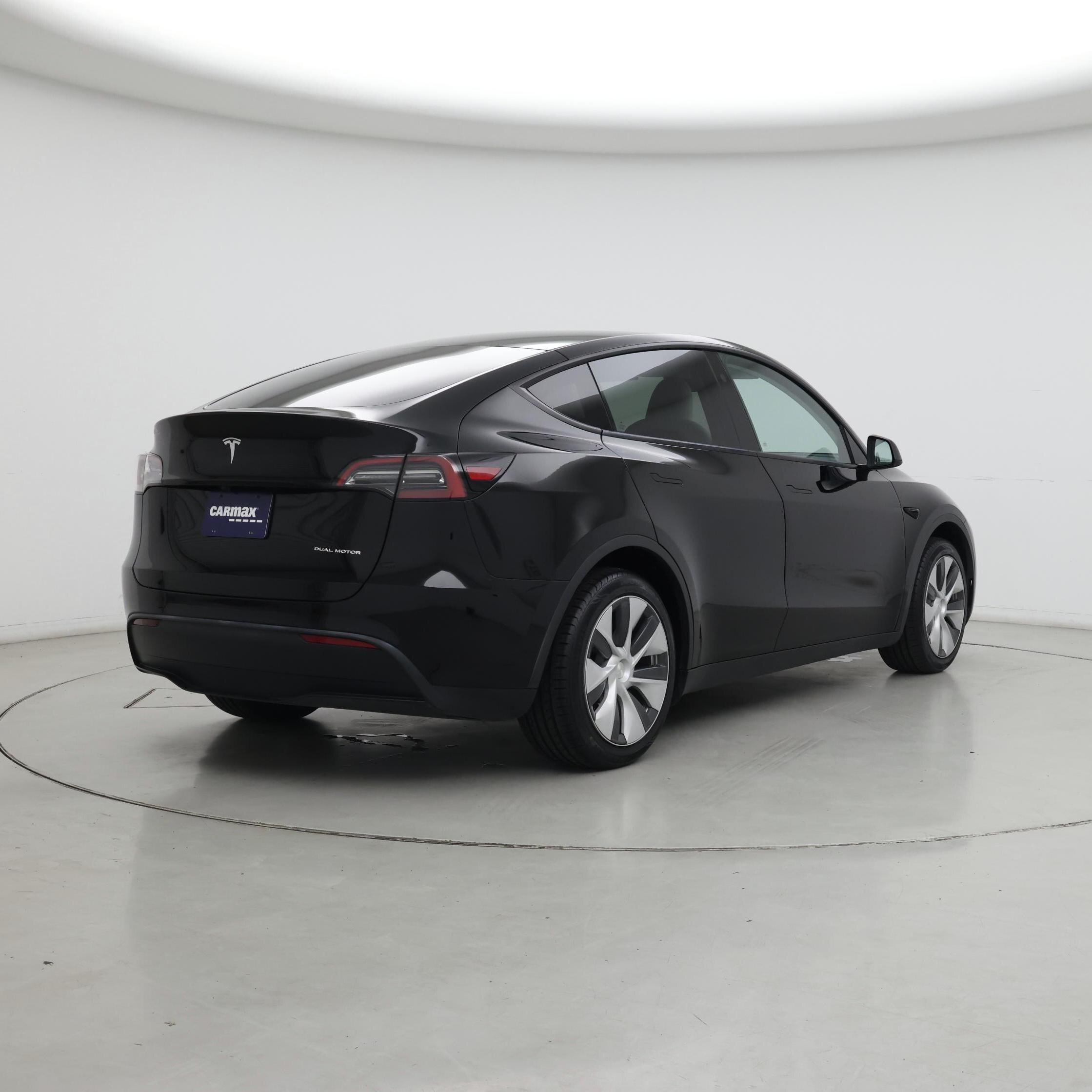 Thumbnail: 2024 Tesla Model Y - 8