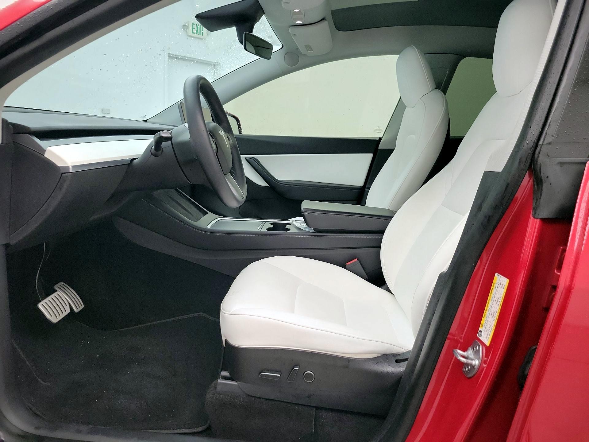 Thumbnail: 2022 Tesla Model Y - 11