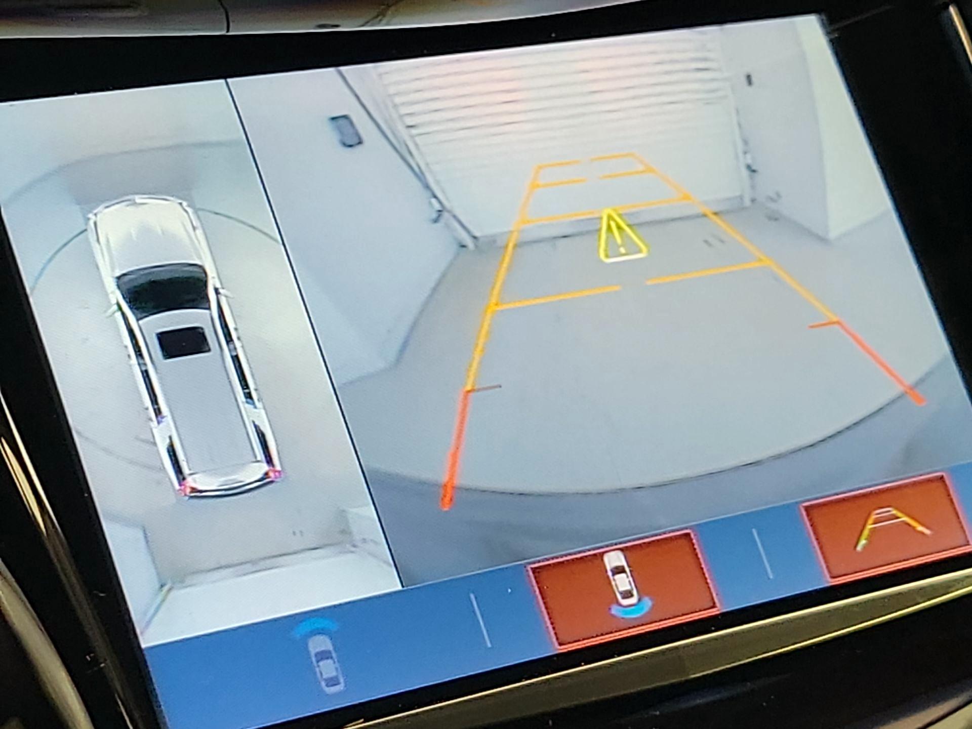 Thumbnail: 2019 Cadillac Escalade - 15