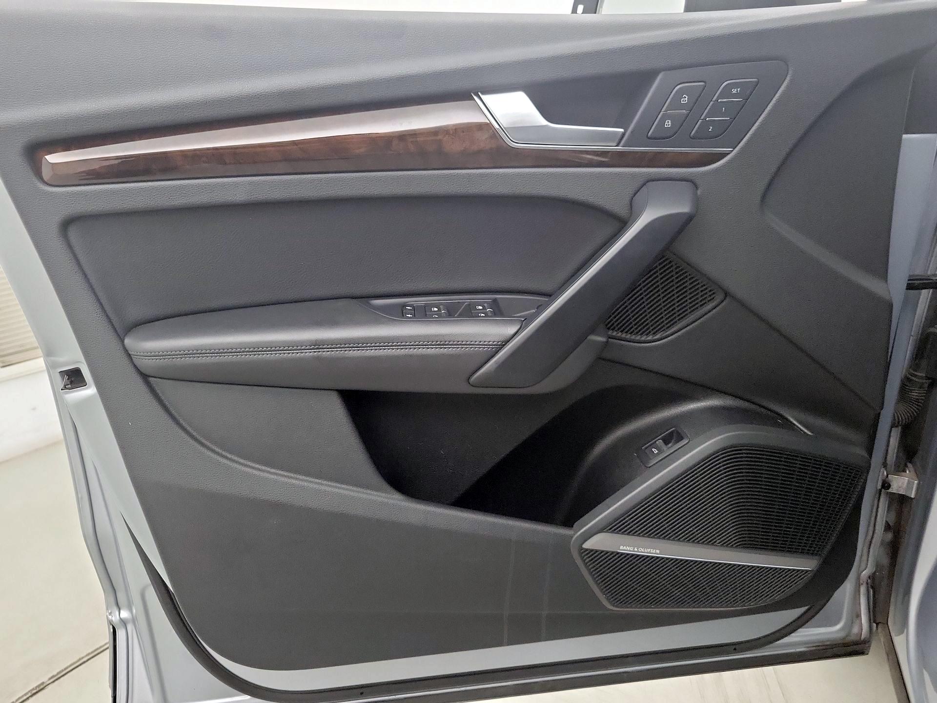 Thumbnail: 2019 Audi Q5 - 12