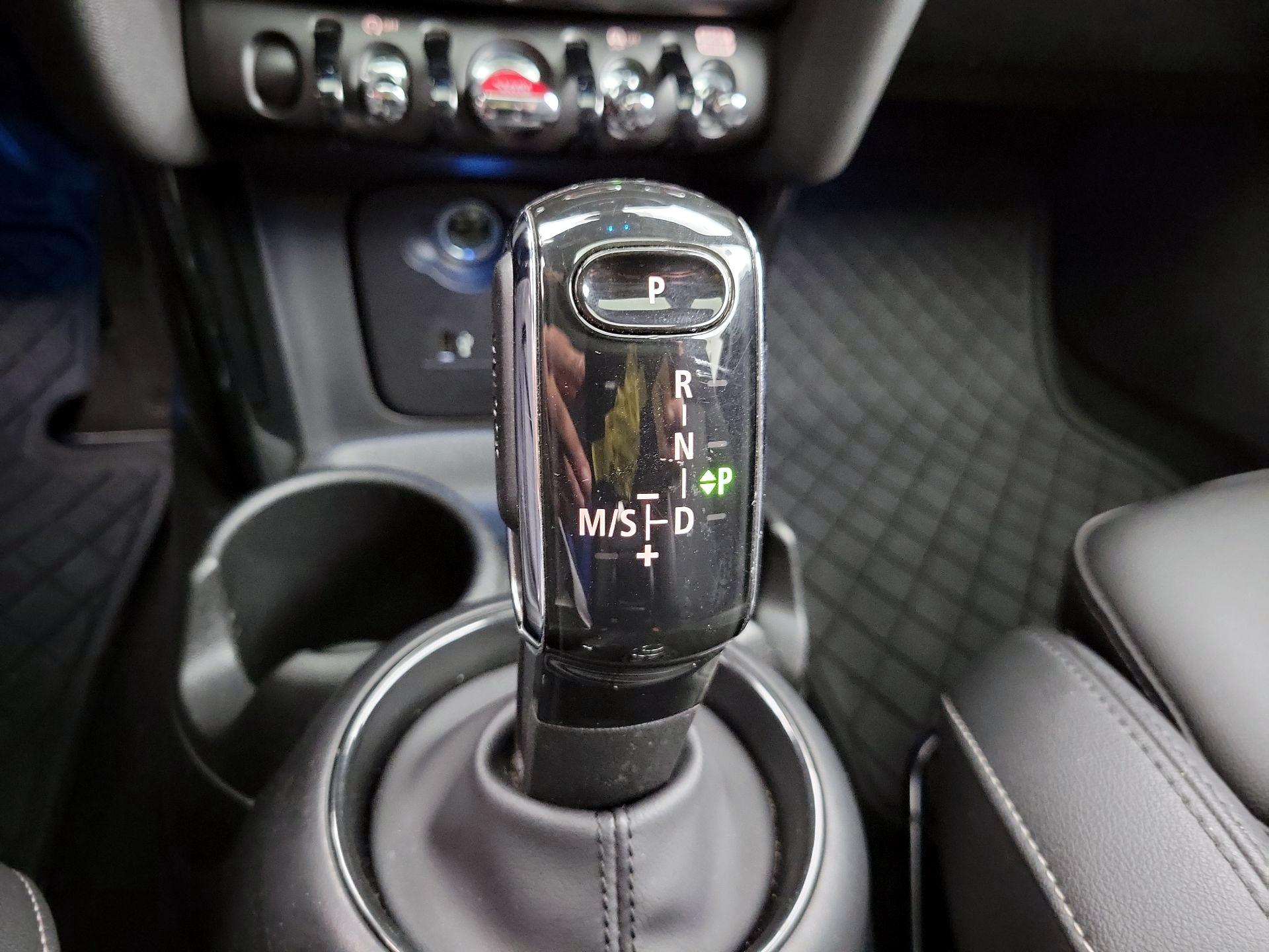 Thumbnail: 2023 MINI Cooper Hardtop - 17