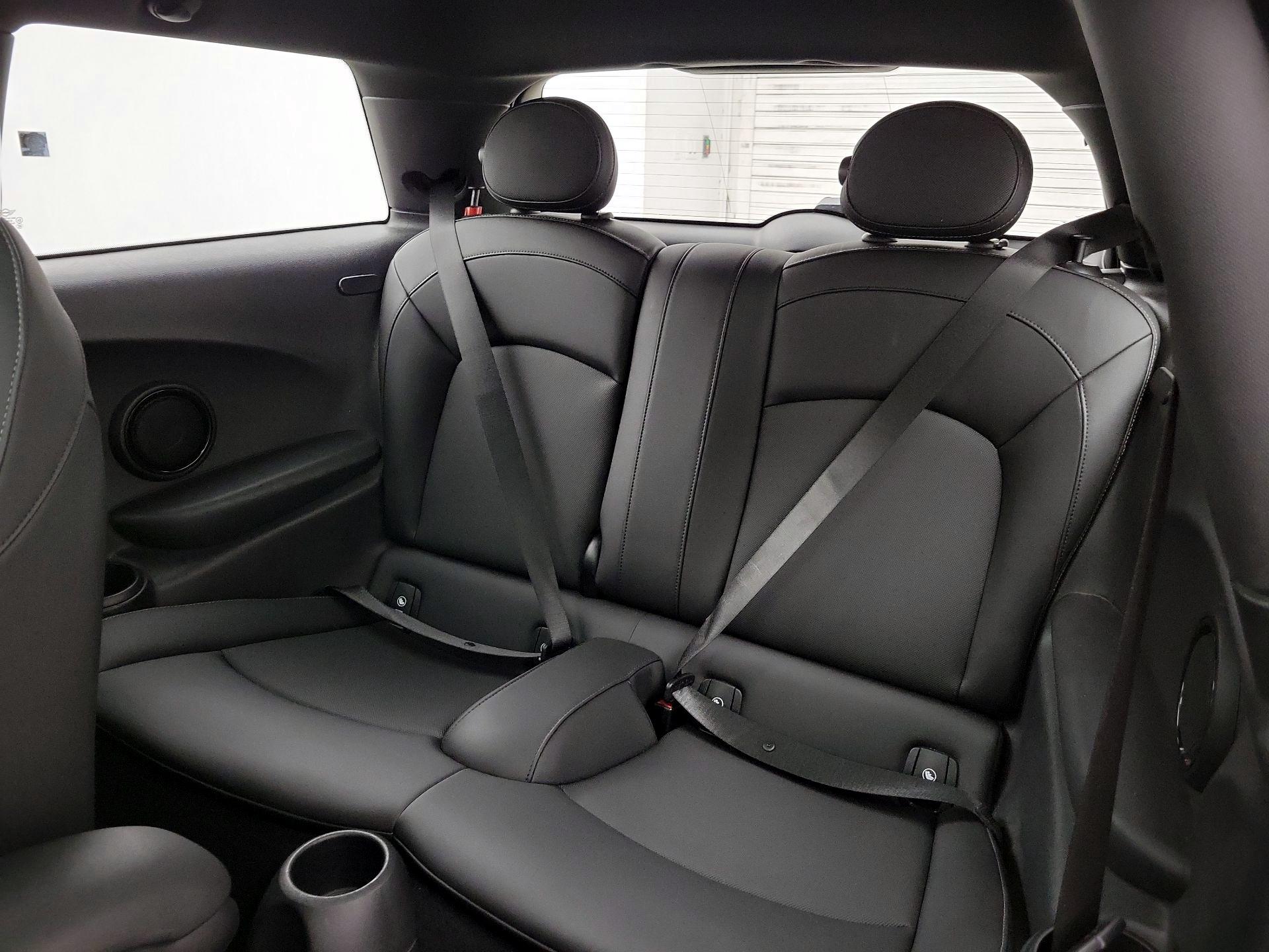 Thumbnail: 2023 MINI Cooper Hardtop - 20