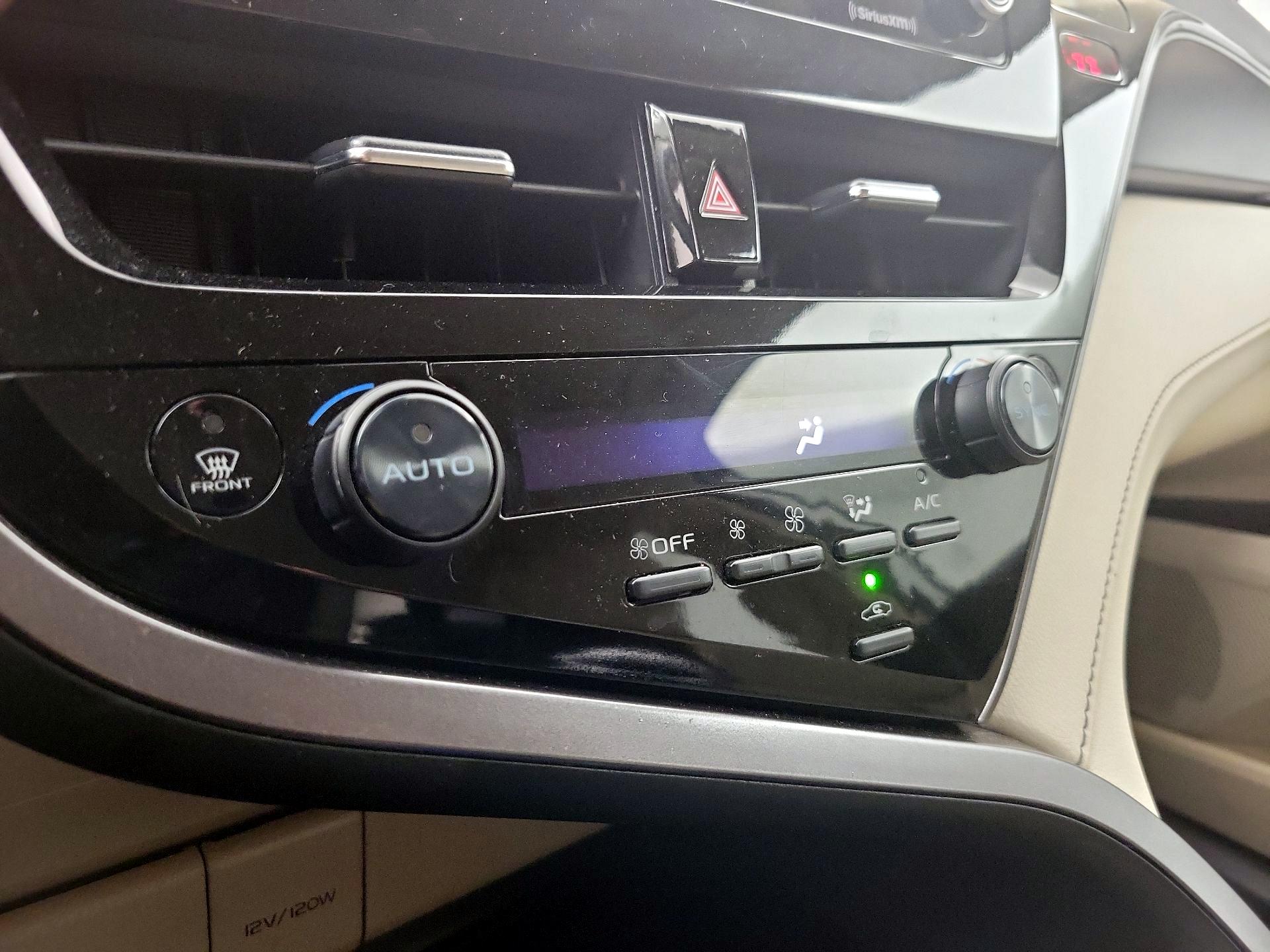 Thumbnail: 2023 Toyota Camry - 16