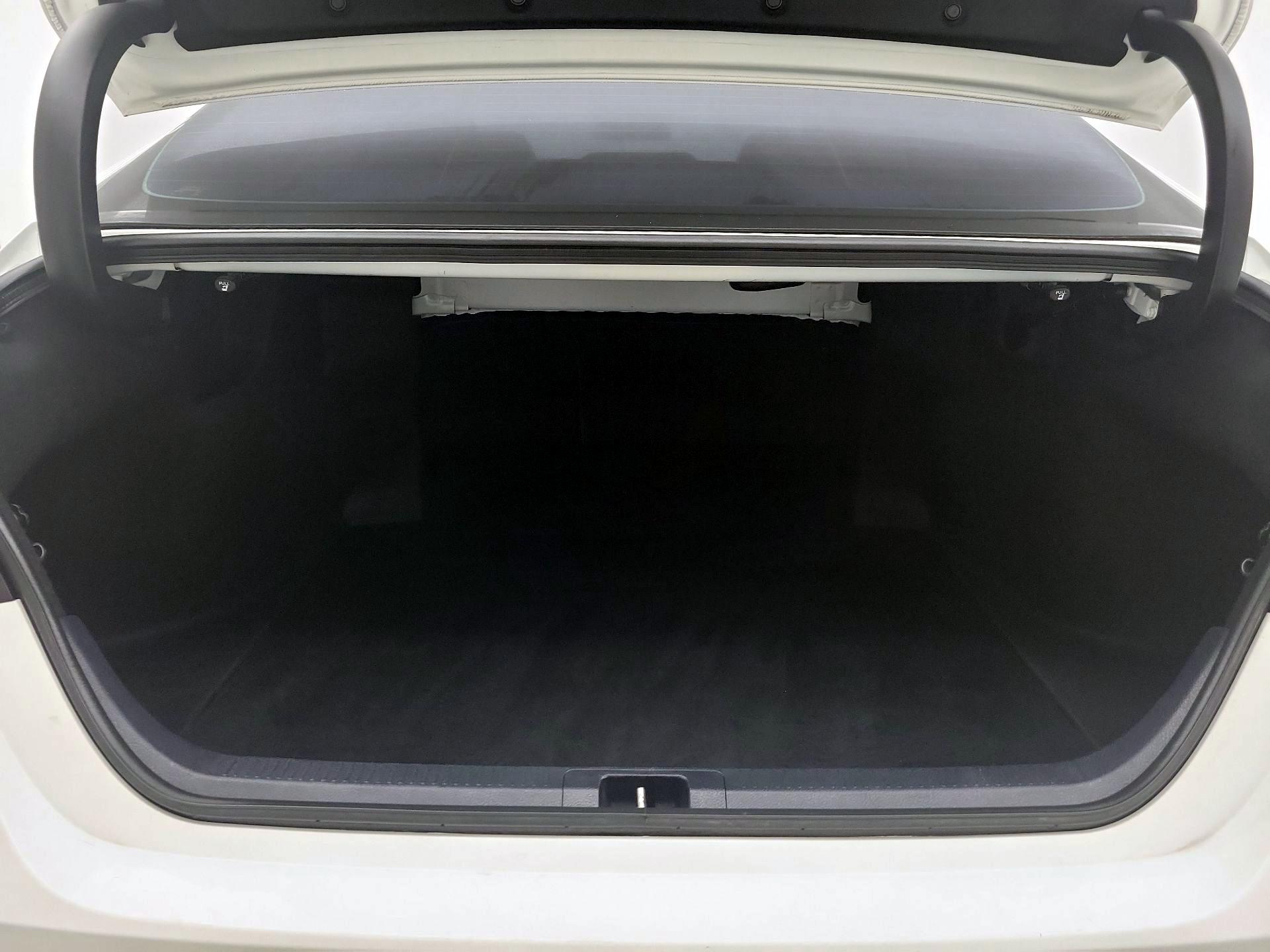 Thumbnail: 2023 Toyota Camry - 20