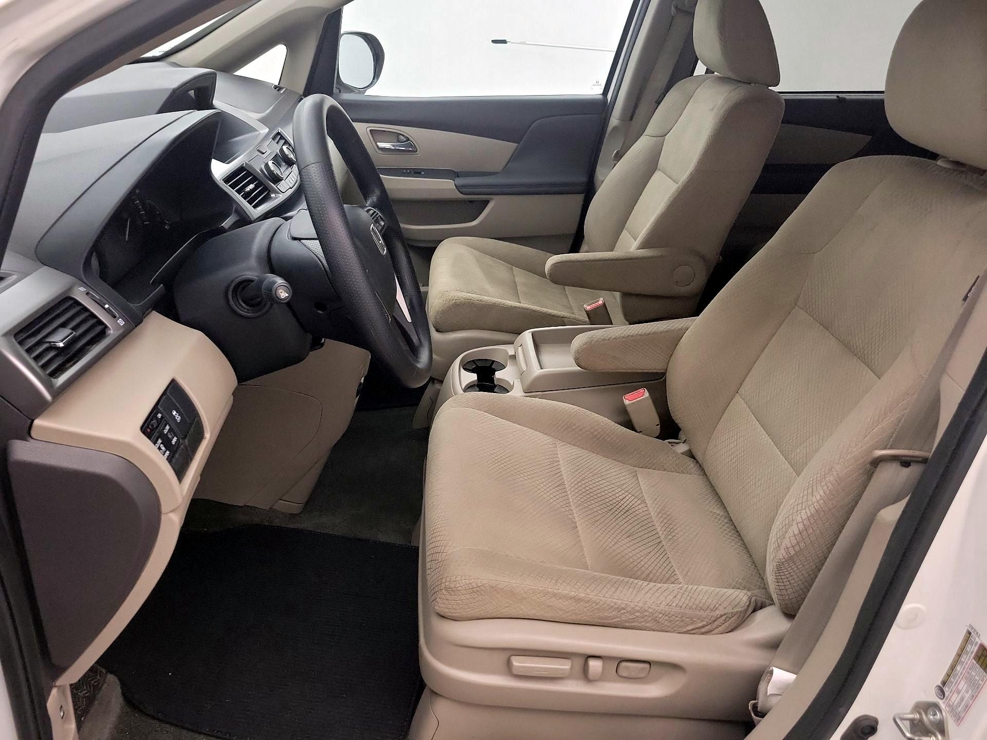 Thumbnail: 2016 Honda Odyssey - 11