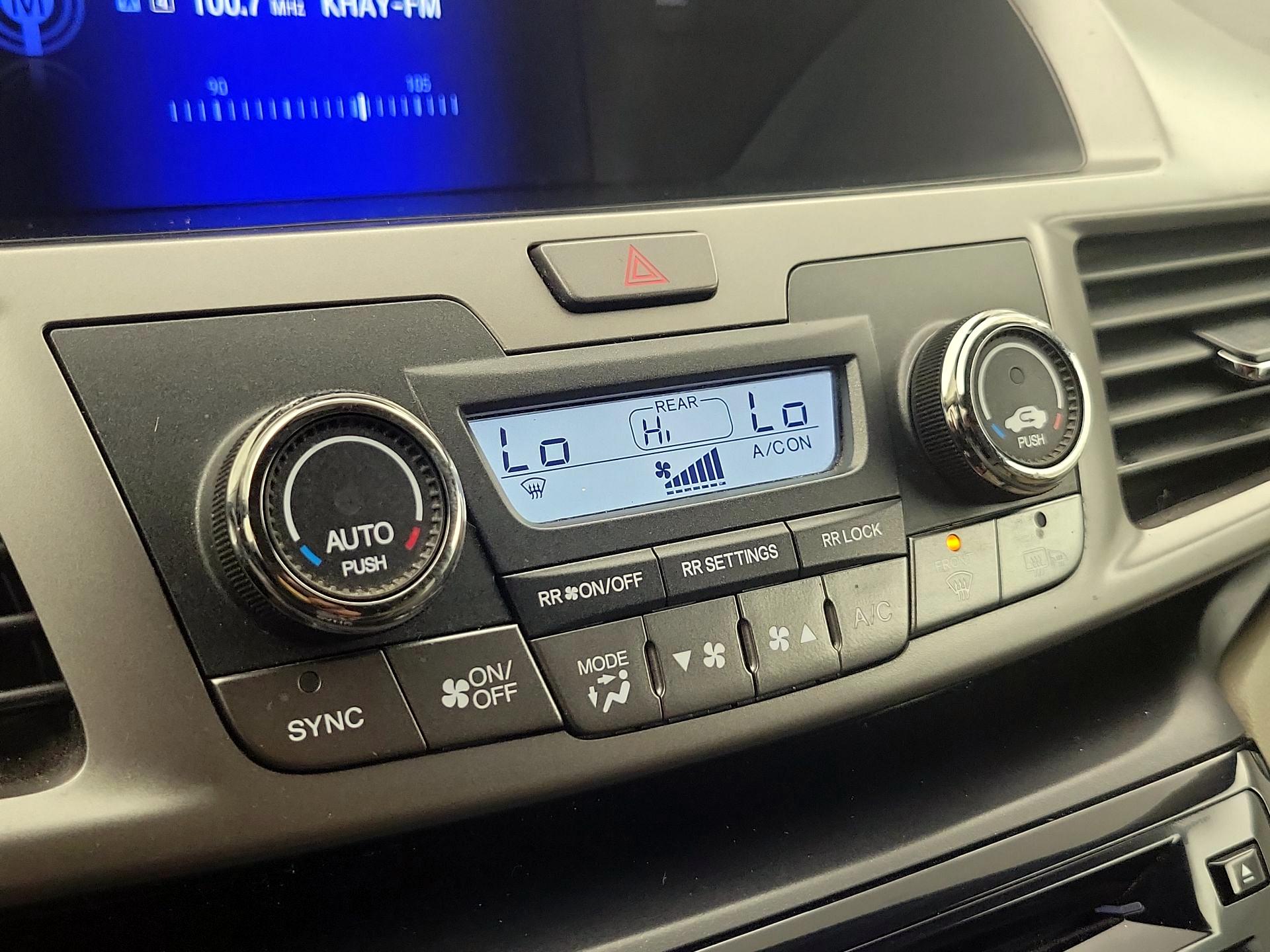 Thumbnail: 2016 Honda Odyssey - 16