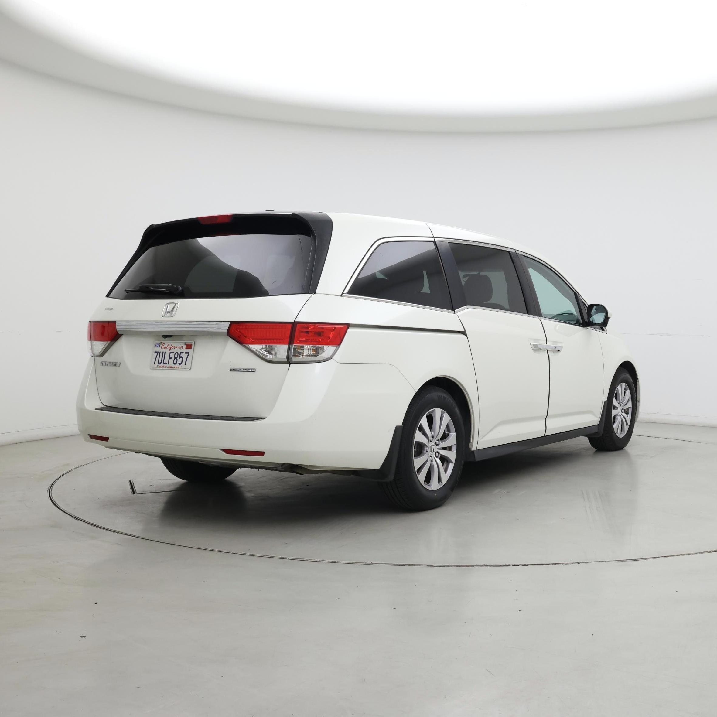 Thumbnail: 2016 Honda Odyssey - 8