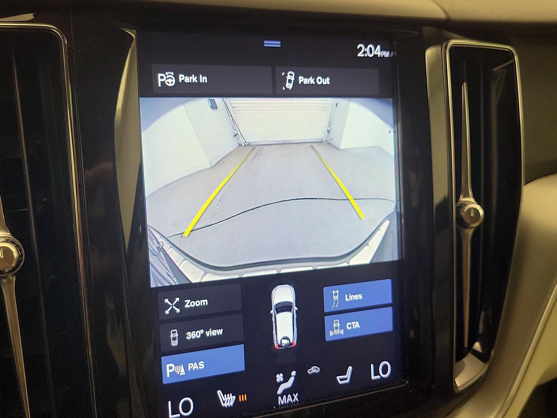 Thumbnail: 2019 Volvo XC60 - 14