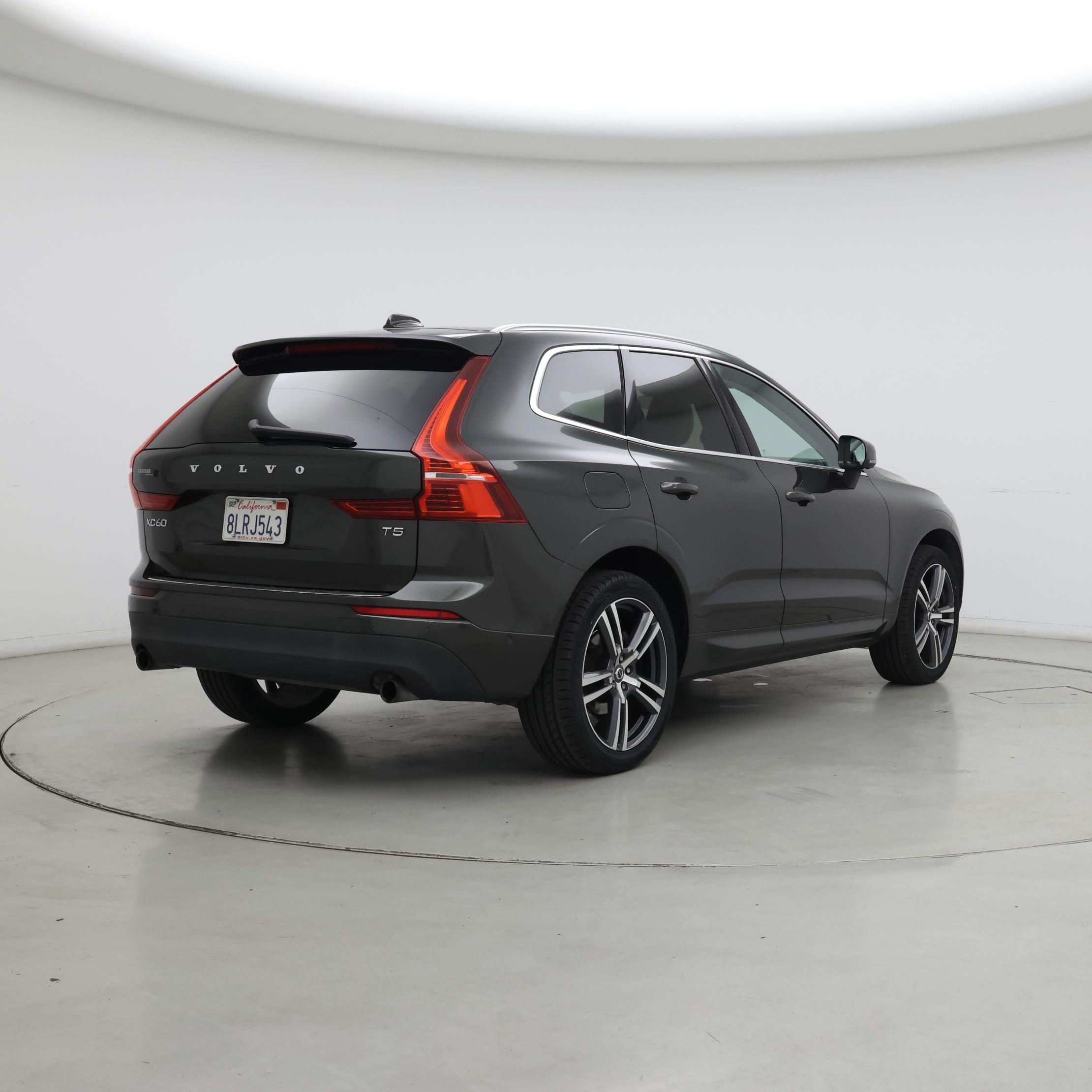 Thumbnail: 2019 Volvo XC60 - 8