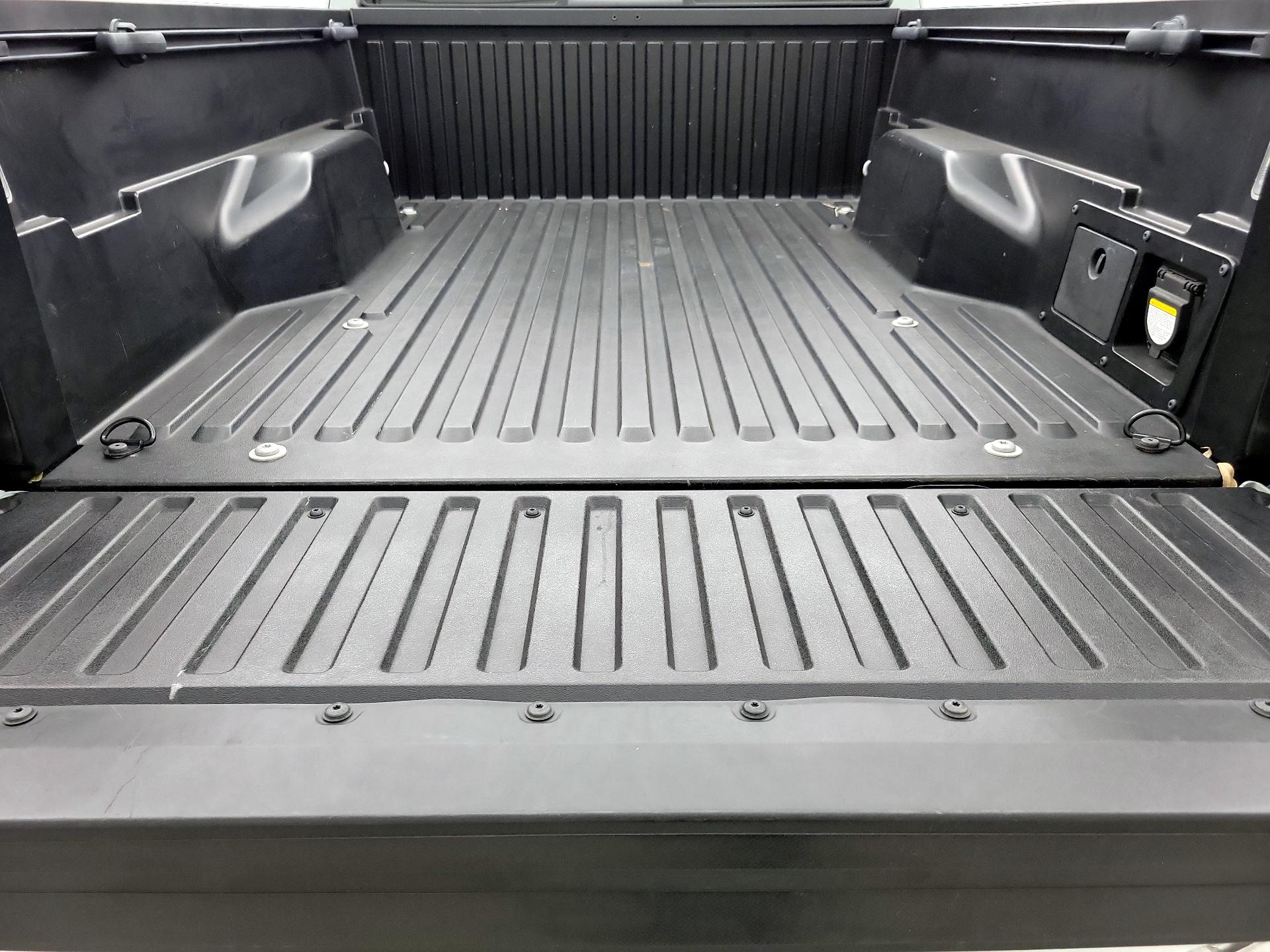 Thumbnail: 2022 Toyota Tacoma - 20